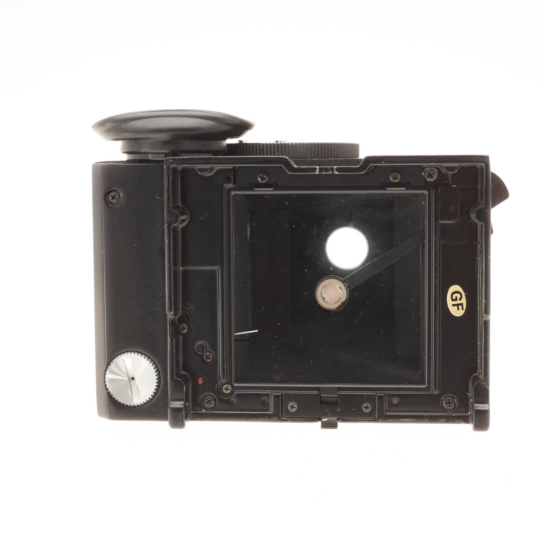 Mamiya C3 Professional с объективом 80mm f/2.8 и запасом плёнки Mamiya C3 Professional с объективом 80mm f/2.8 и запасом плёнки