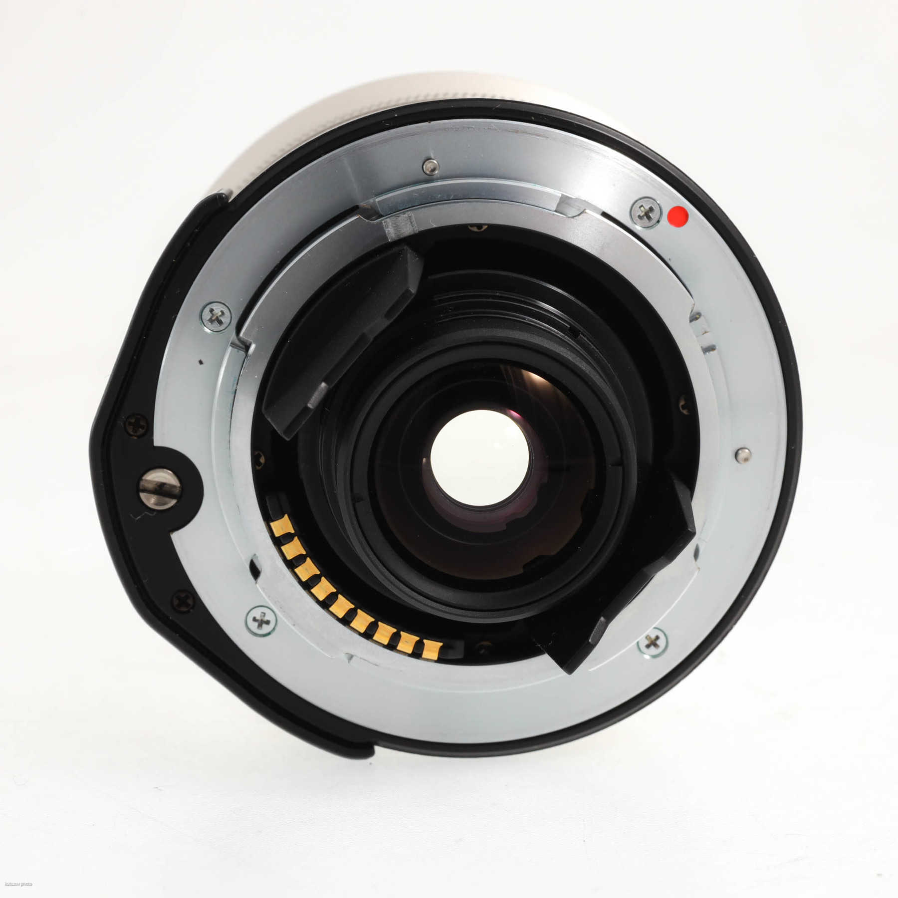 Contax G 21mm f/2.8 T* Carl Zeiss Biogon Contax G 21mm f/2.8 T* Carl Zeiss Biogon