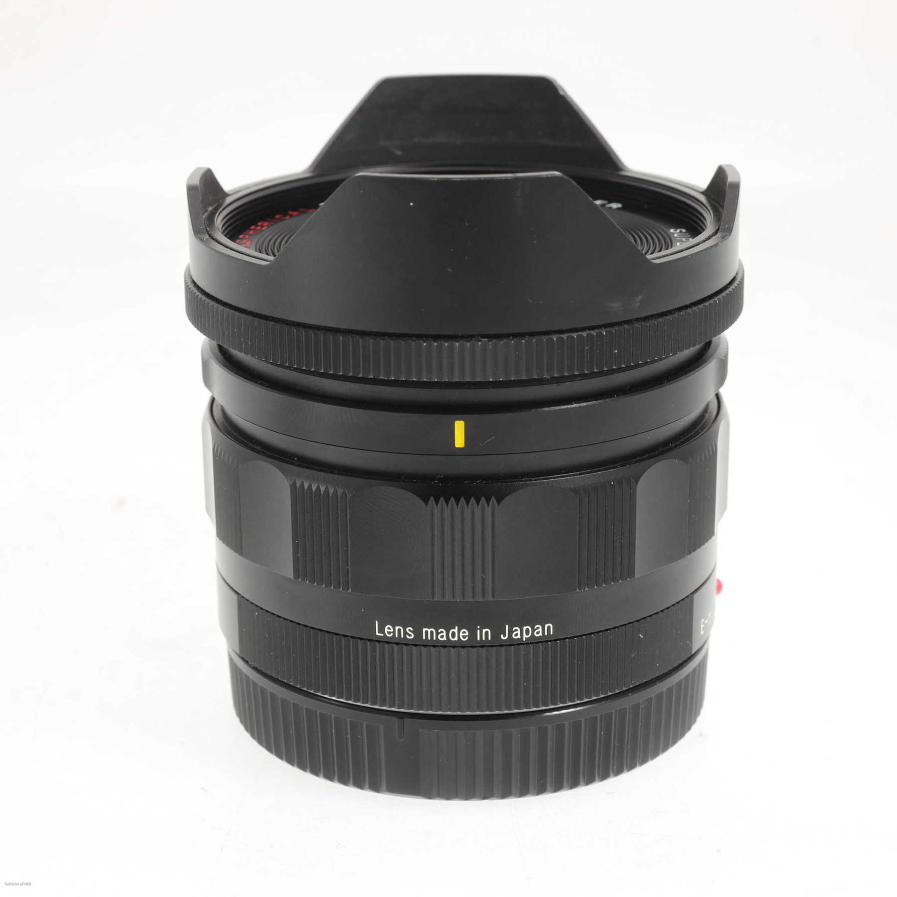 Voigtländer Super Wide-Heliar 15mm f/4.5 Aspherical III (Sony E) Voigtländer Super Wide-Heliar 15mm f/4.5 Aspherical III (Sony E)