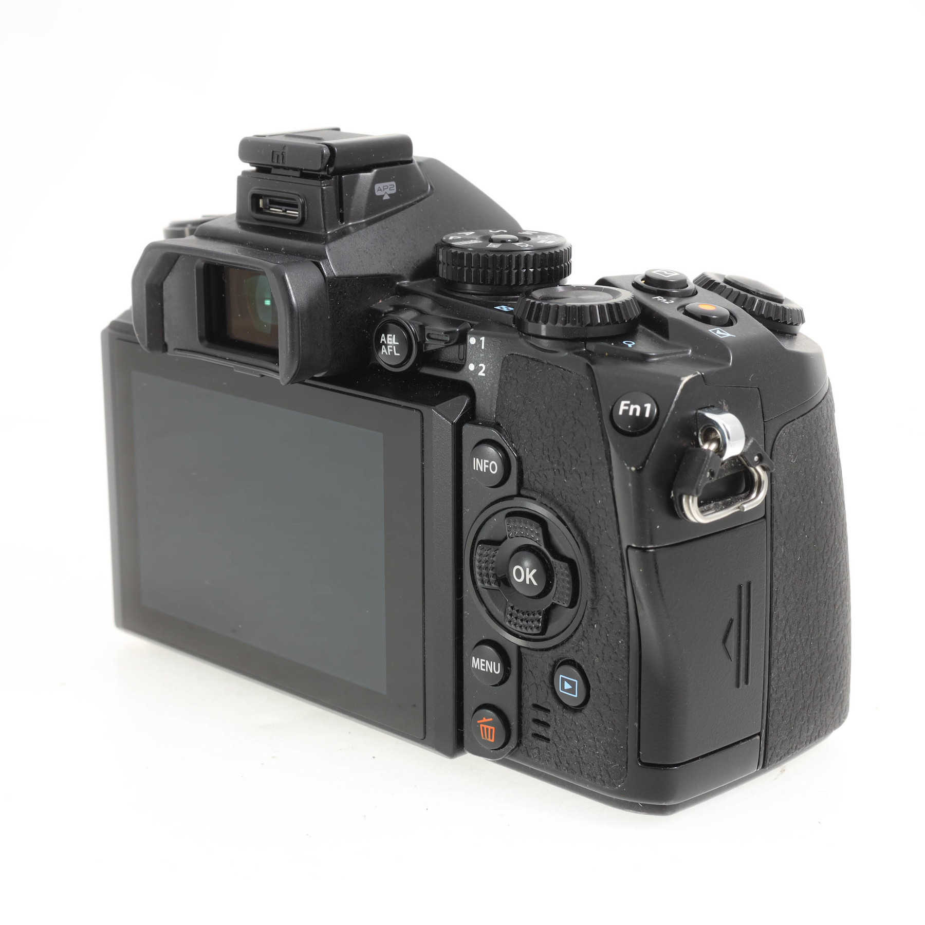 Olympus OM-D E-M1 с вертикальной рукояткой HLD-7 Olympus OM-D E-M1 с вертикальной рукояткой HLD-7