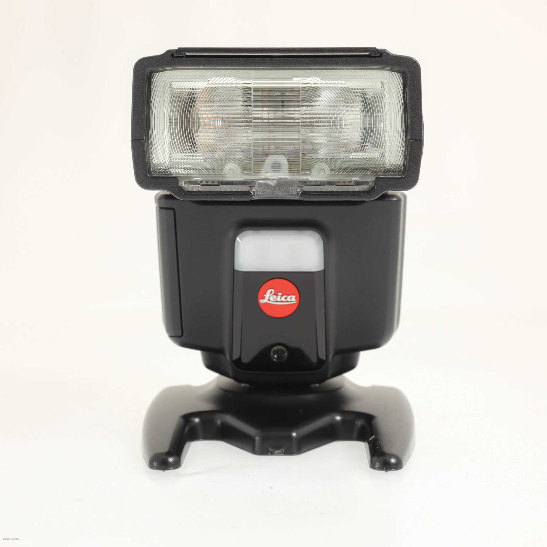 Leica вспышка SF-40 Leica вспышка SF-40