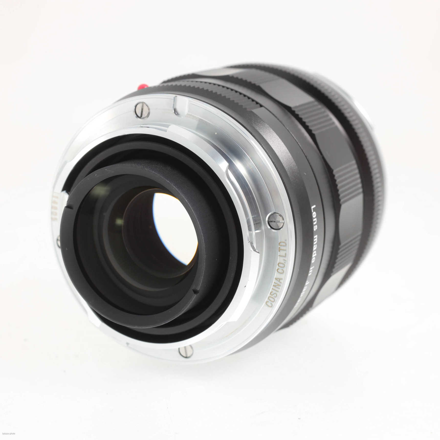 Voigtländer Apo-Lanthar 50mm f/2 Aspherical Voigtländer Apo-Lanthar 50mm f/2 Aspherical