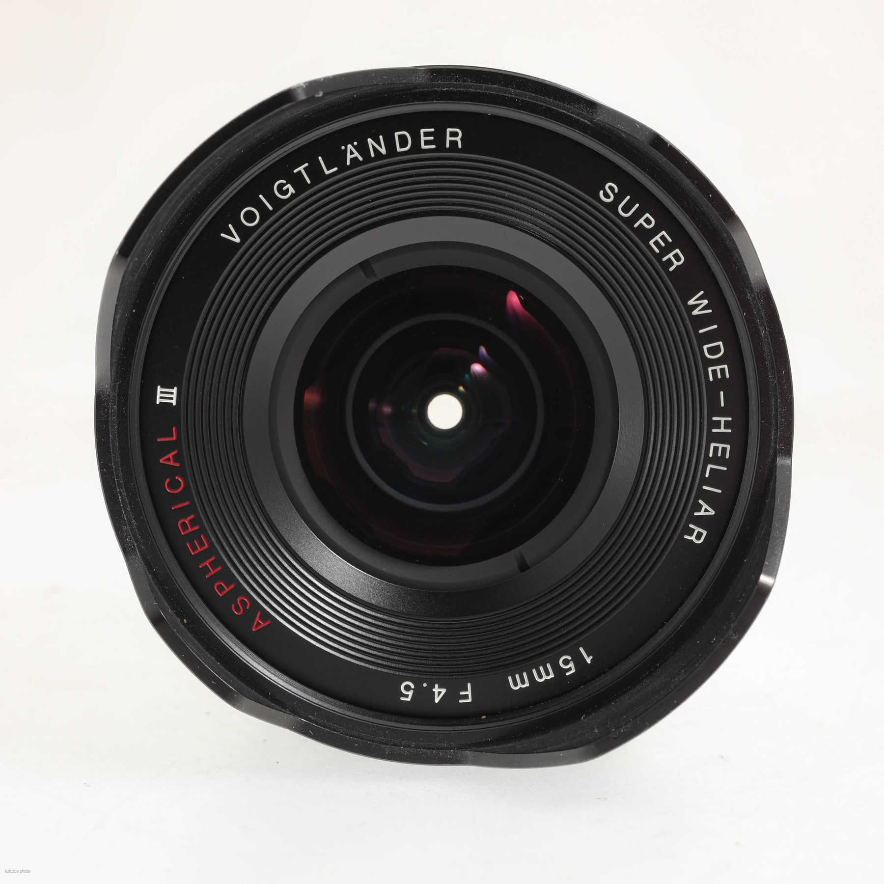Voigtländer Super Wide-Heliar 15mm f/4.5 Aspherical III (Sony E) Voigtländer Super Wide-Heliar 15mm f/4.5 Aspherical III (Sony E)