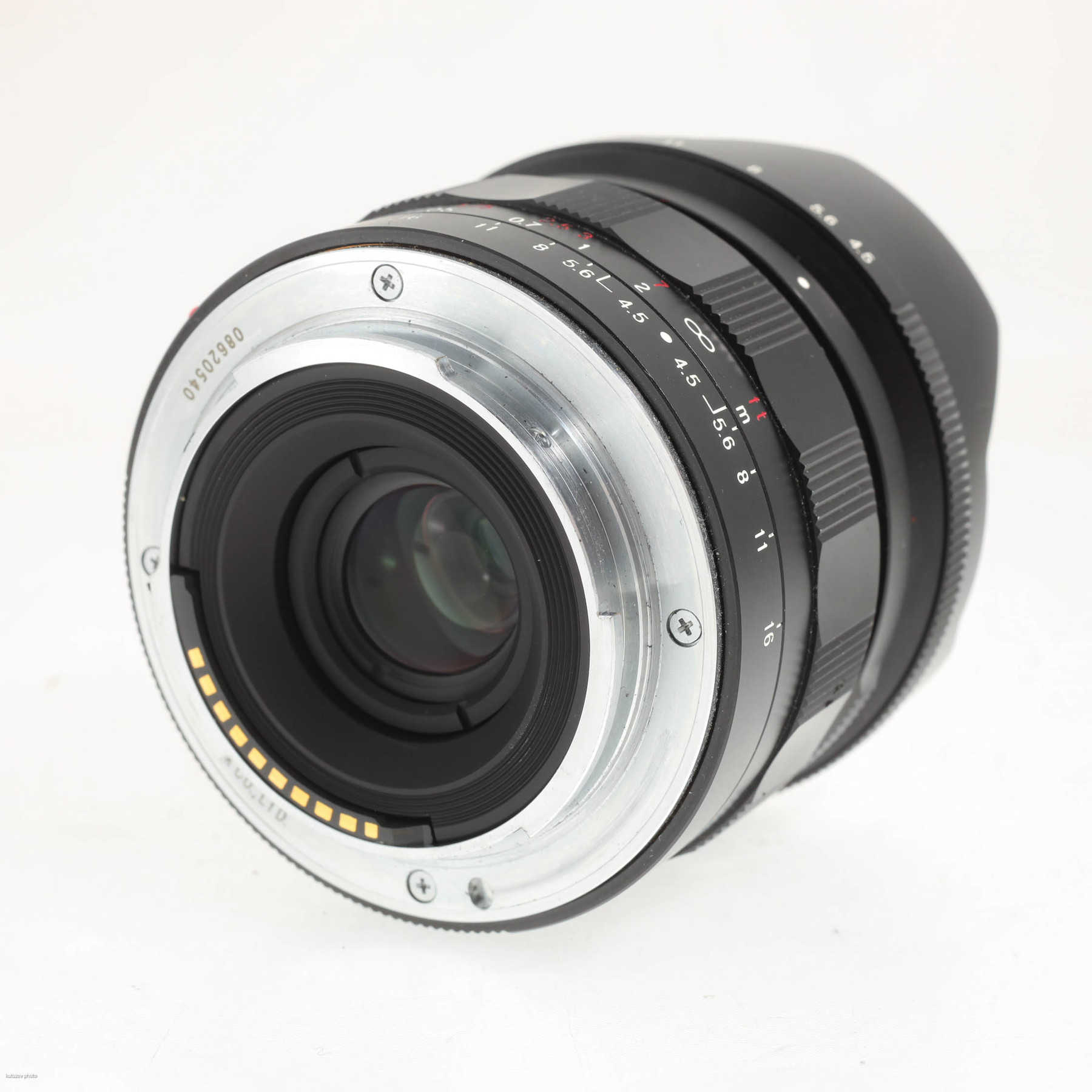 Voigtländer Super Wide-Heliar 15mm f/4.5 Aspherical III (Sony E) Voigtländer Super Wide-Heliar 15mm f/4.5 Aspherical III (Sony E)