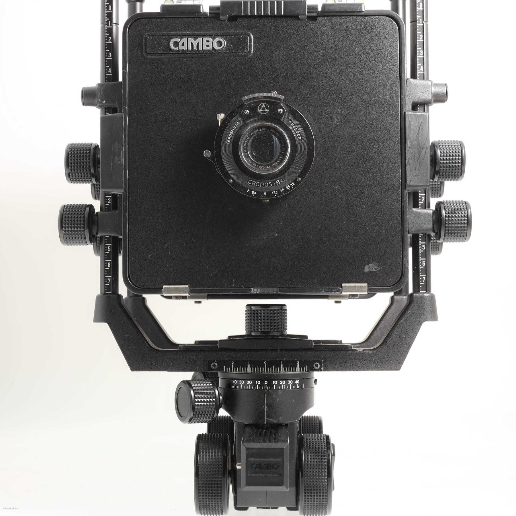 Cambo 4x5 Kardan с объективом 135mm f/6.8 Doppel-Anastigmat "Maximar" Cambo 4x5 Kardan с объективом 135mm f/6.8 Doppel-Anastigmat "Maximar"