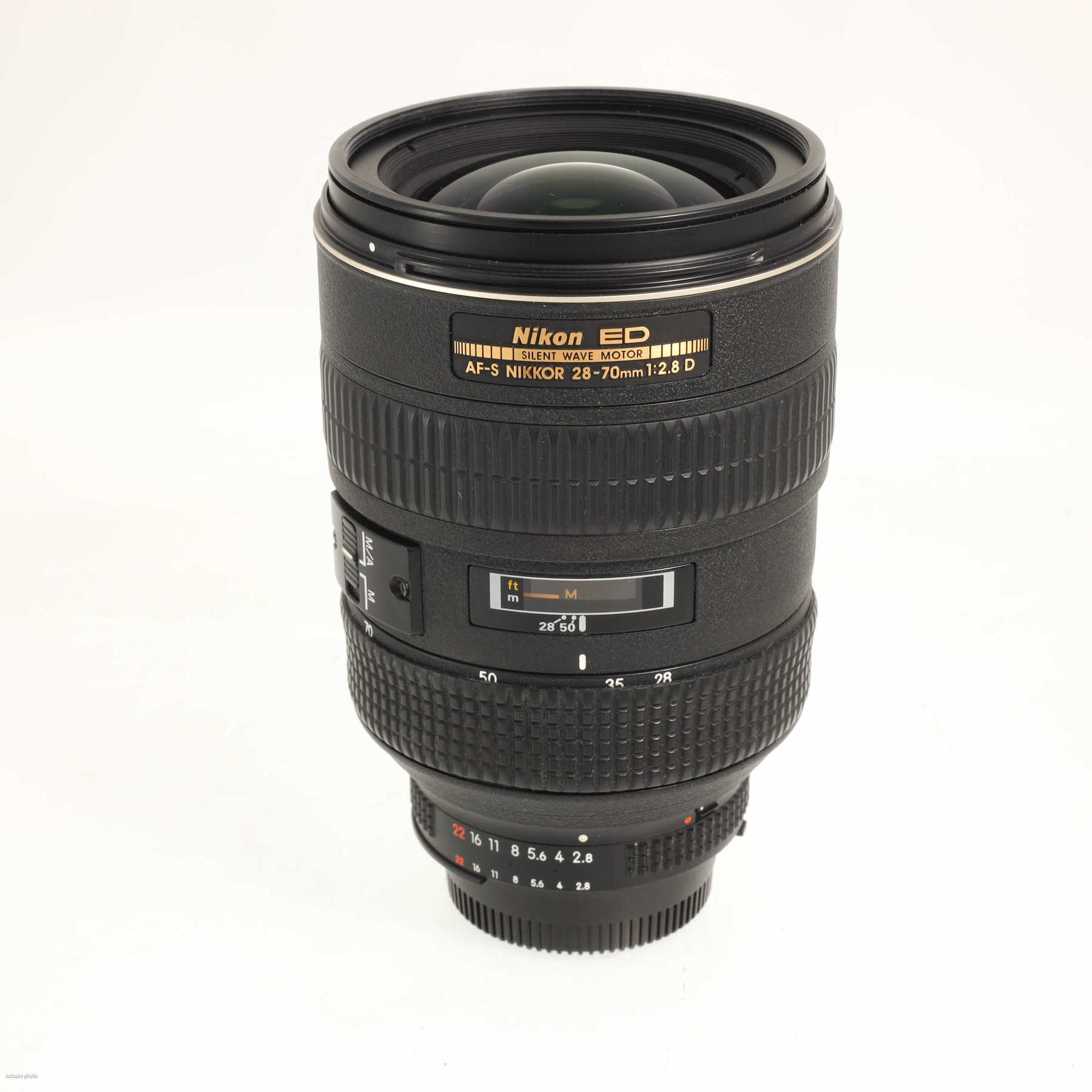 Nikon AF-S Nikkor 28-70mm f/2.8 D ED Nikon AF-S Nikkor 28-70mm f/2.8 D ED