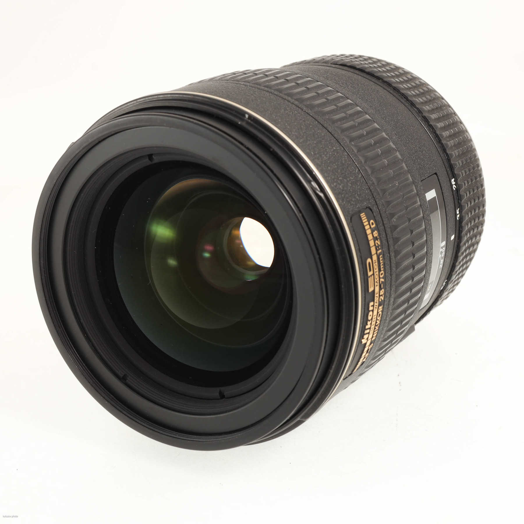 Nikon AF-S Nikkor 28-70mm f/2.8 D ED Nikon AF-S Nikkor 28-70mm f/2.8 D ED