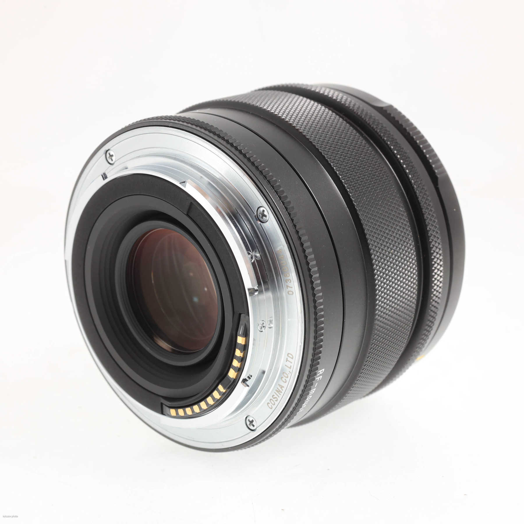 Voigtländer 40mm f/1.2 Nokton aspherical (Canon RF) Voigtländer 40mm f/1.2 Nokton aspherical (Canon RF)