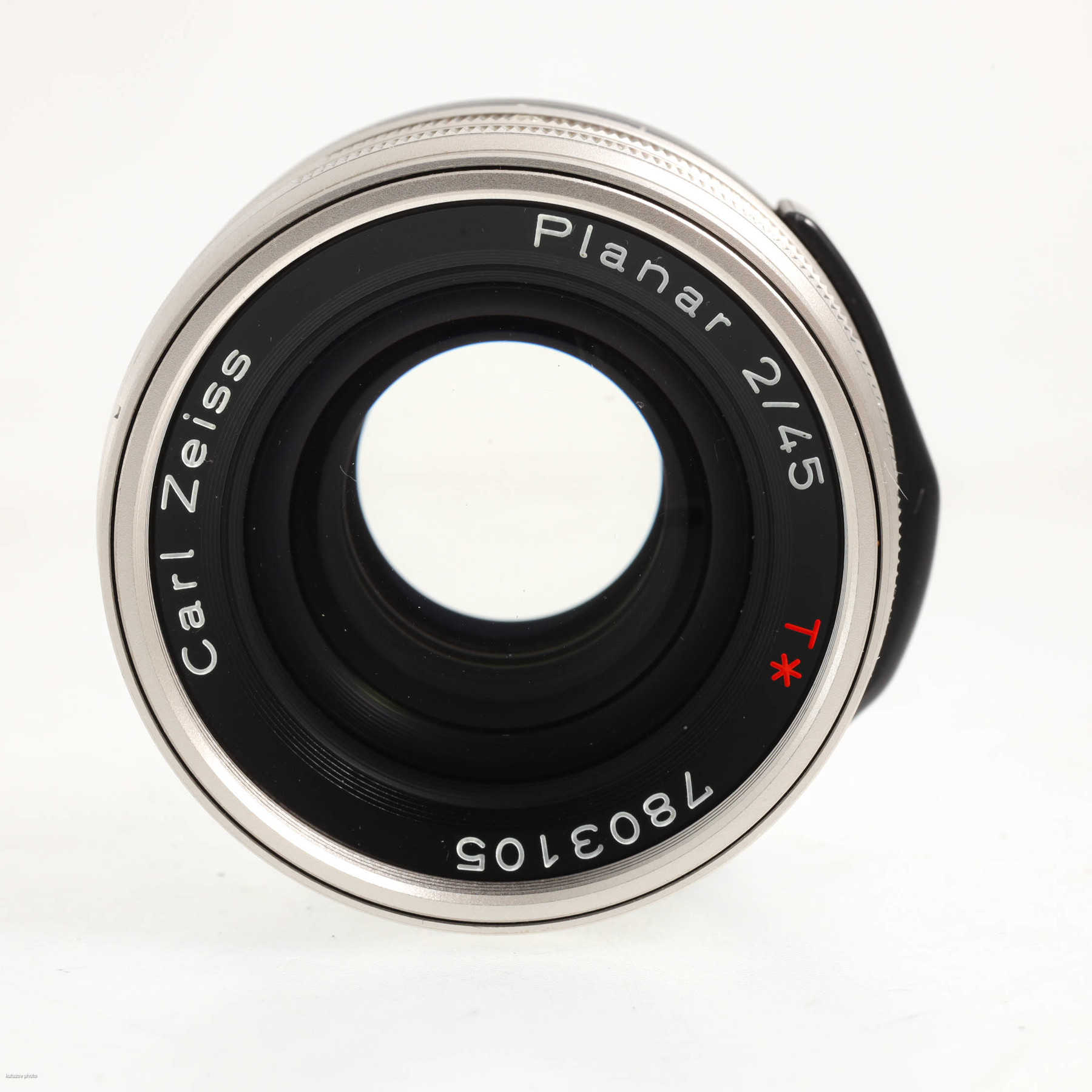 Contax G 45mm f/2 T* Carl Zeiss Planar Contax G 45mm f/2 T* Carl Zeiss Planar