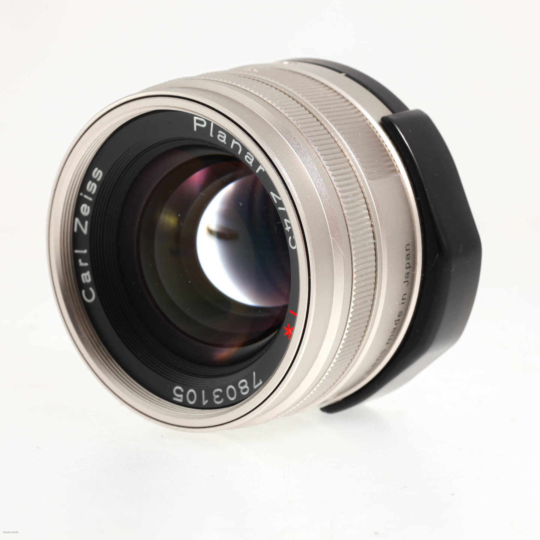 Contax G 45mm f/2 T* Carl Zeiss Planar Contax G 45mm f/2 T* Carl Zeiss Planar