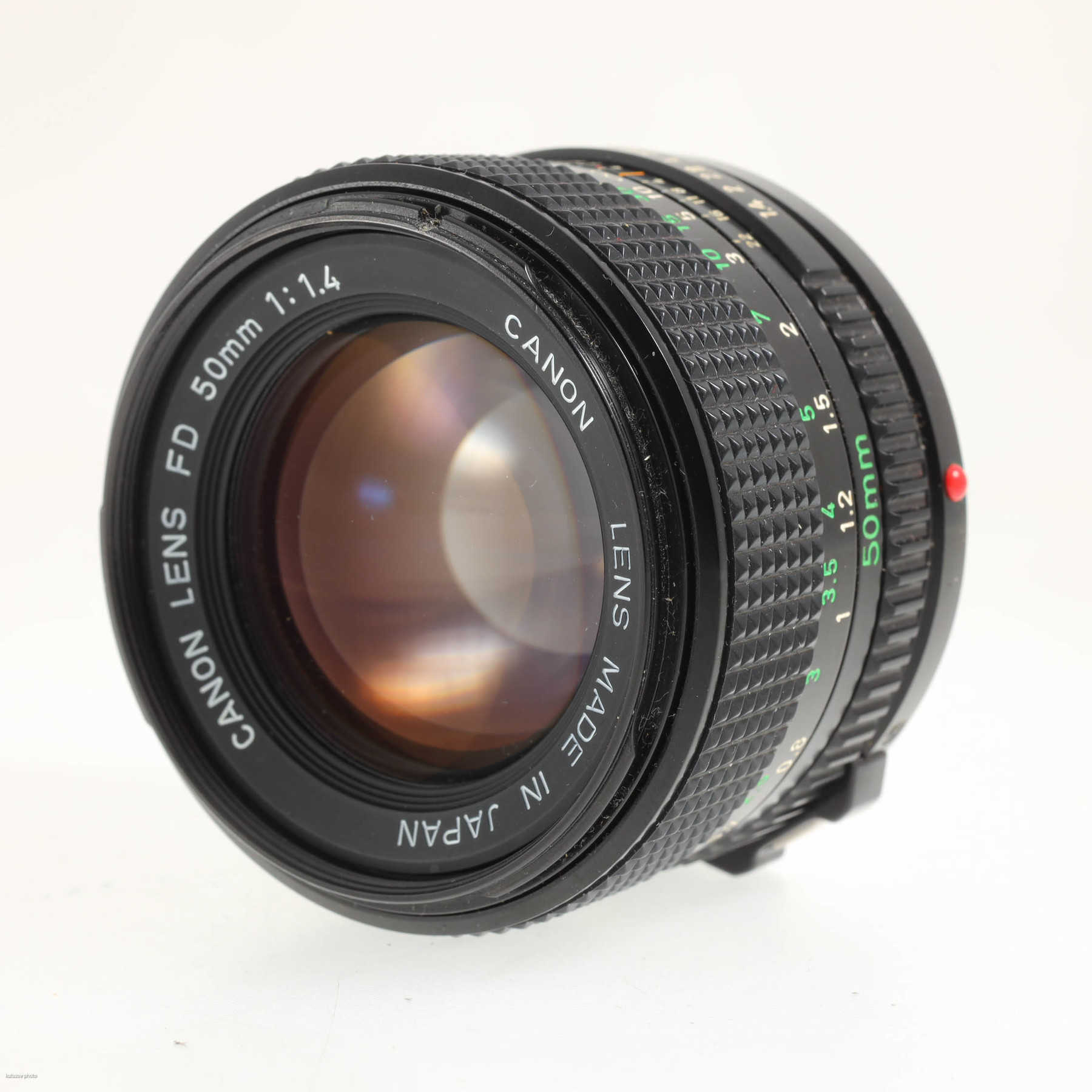 Canon F-1 с объективом FD 50mm f/1.4 Canon F-1 с объективом FD 50mm f/1.4