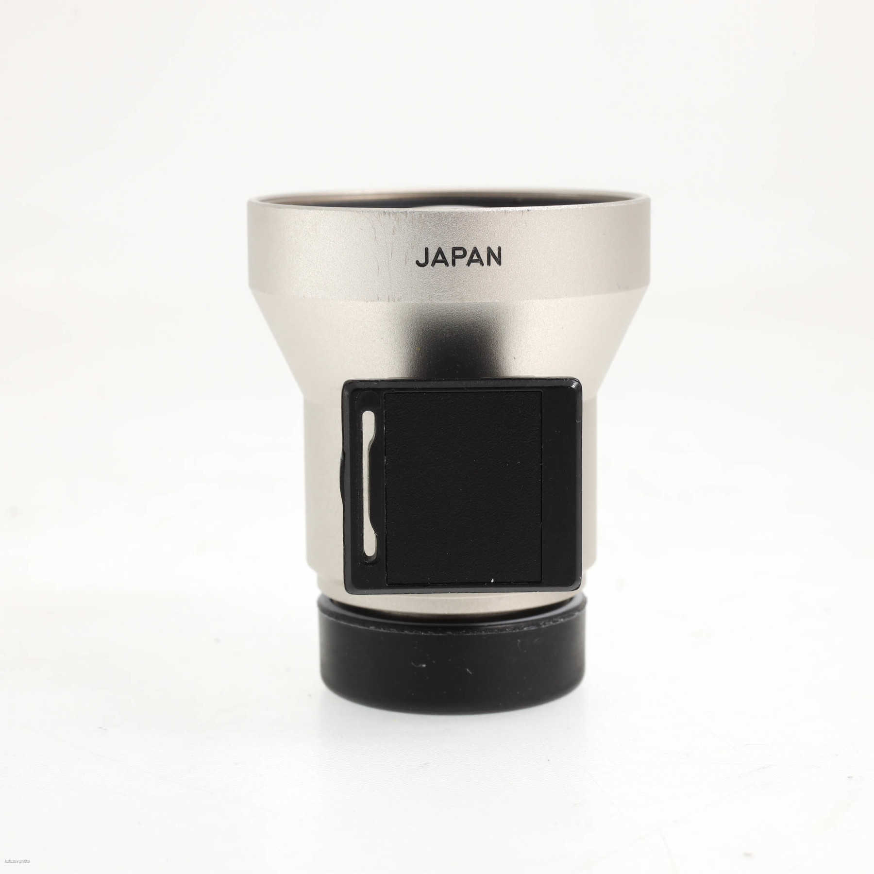 Contax G 21mm f/2.8 T* Carl Zeiss Biogon Contax G 21mm f/2.8 T* Carl Zeiss Biogon