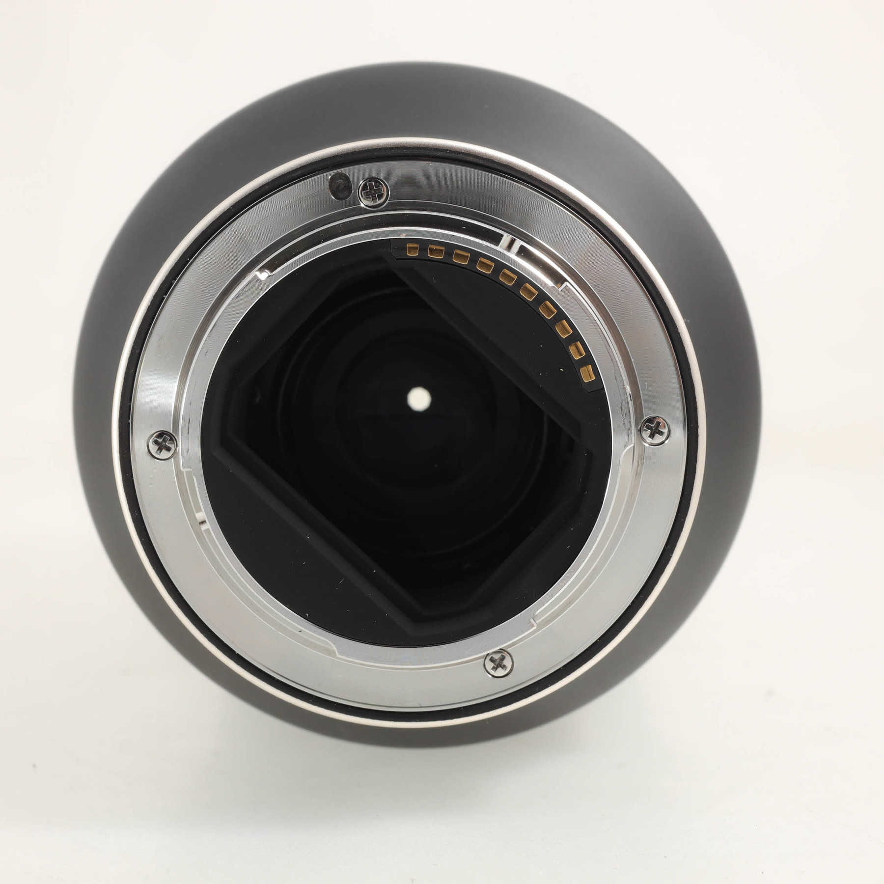 Tamron 70-180mm f/2.8 Di III VXD (Sony E) Tamron 70-180mm f/2.8 Di III VXD (Sony E)