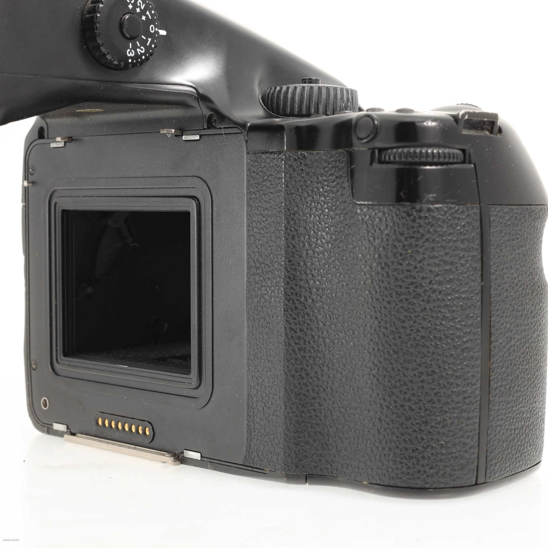 Mamiya 645 AFD с объективом AF 80mm f/2.8 Mamiya 645 AFD с объективом AF 80mm f/2.8
