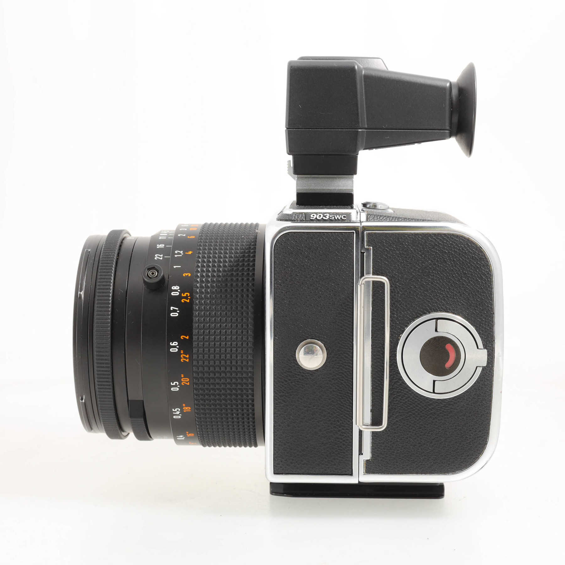 Hasselblad 903SWC (Carl Zeiss Biogon 38mm f/4.5) Hasselblad 903SWC (Carl Zeiss Biogon 38mm f/4.5)