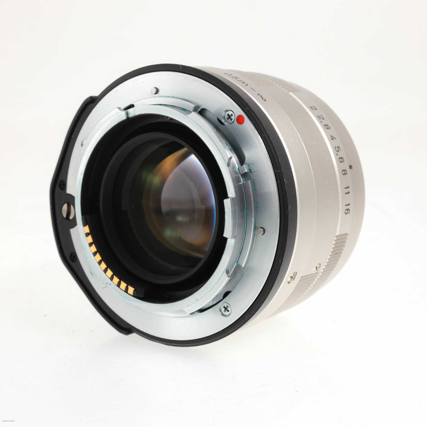 Contax G 45mm f/2 T* Carl Zeiss Planar Contax G 45mm f/2 T* Carl Zeiss Planar