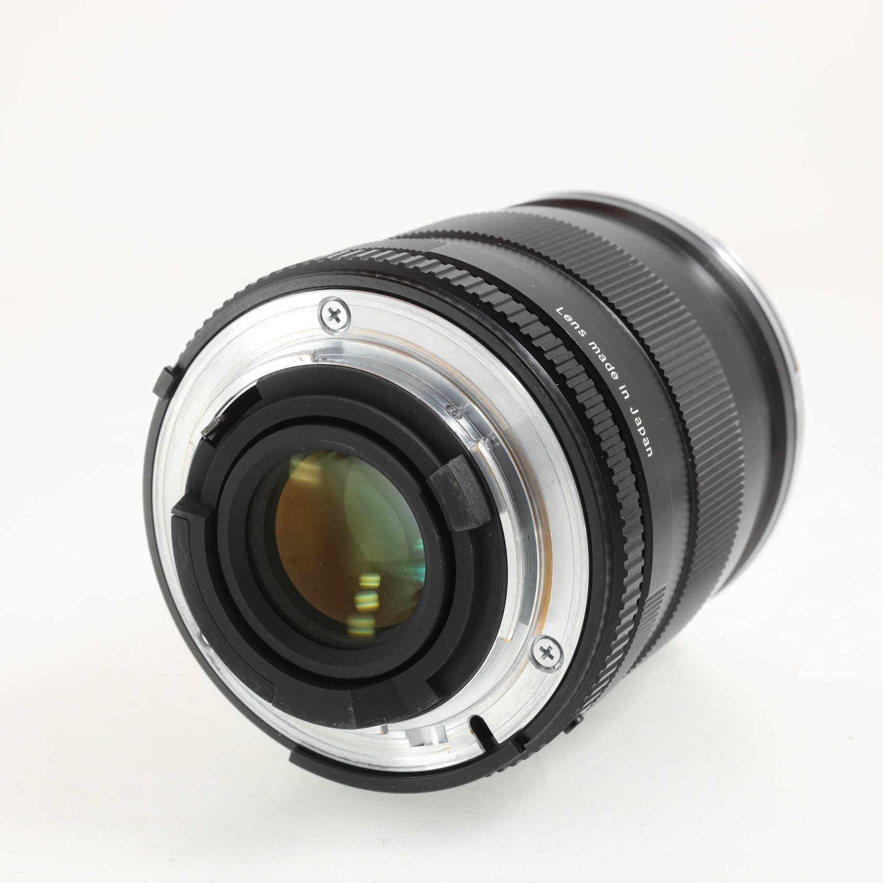 Zeiss 28mm f/2 Distagon T* ZF.2 Zeiss 28mm f/2 Distagon T* ZF.2