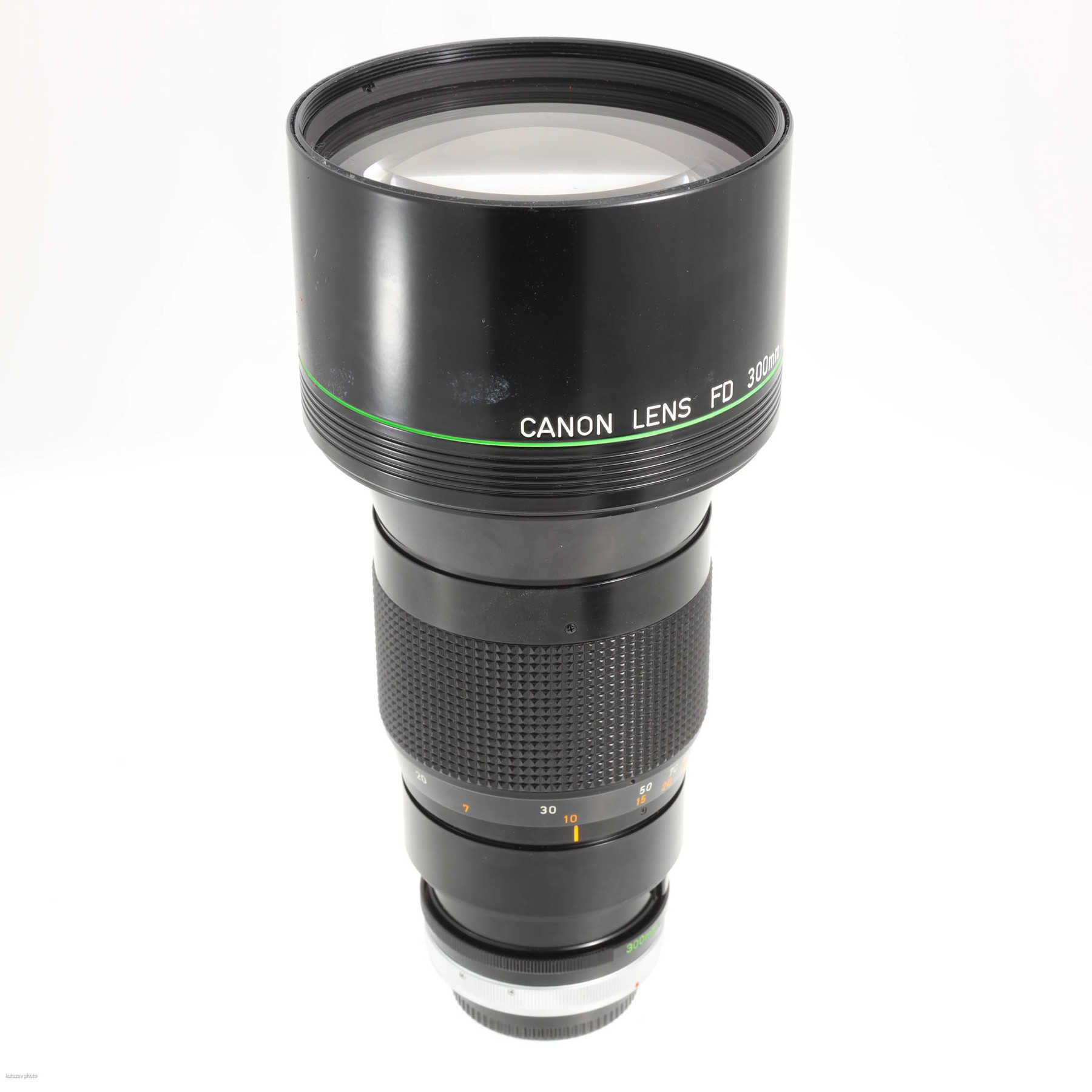 Canon FD 300mm f/2.8 S.S.C. Fluorite Canon FD 300mm f/2.8 S.S.C. Fluorite
