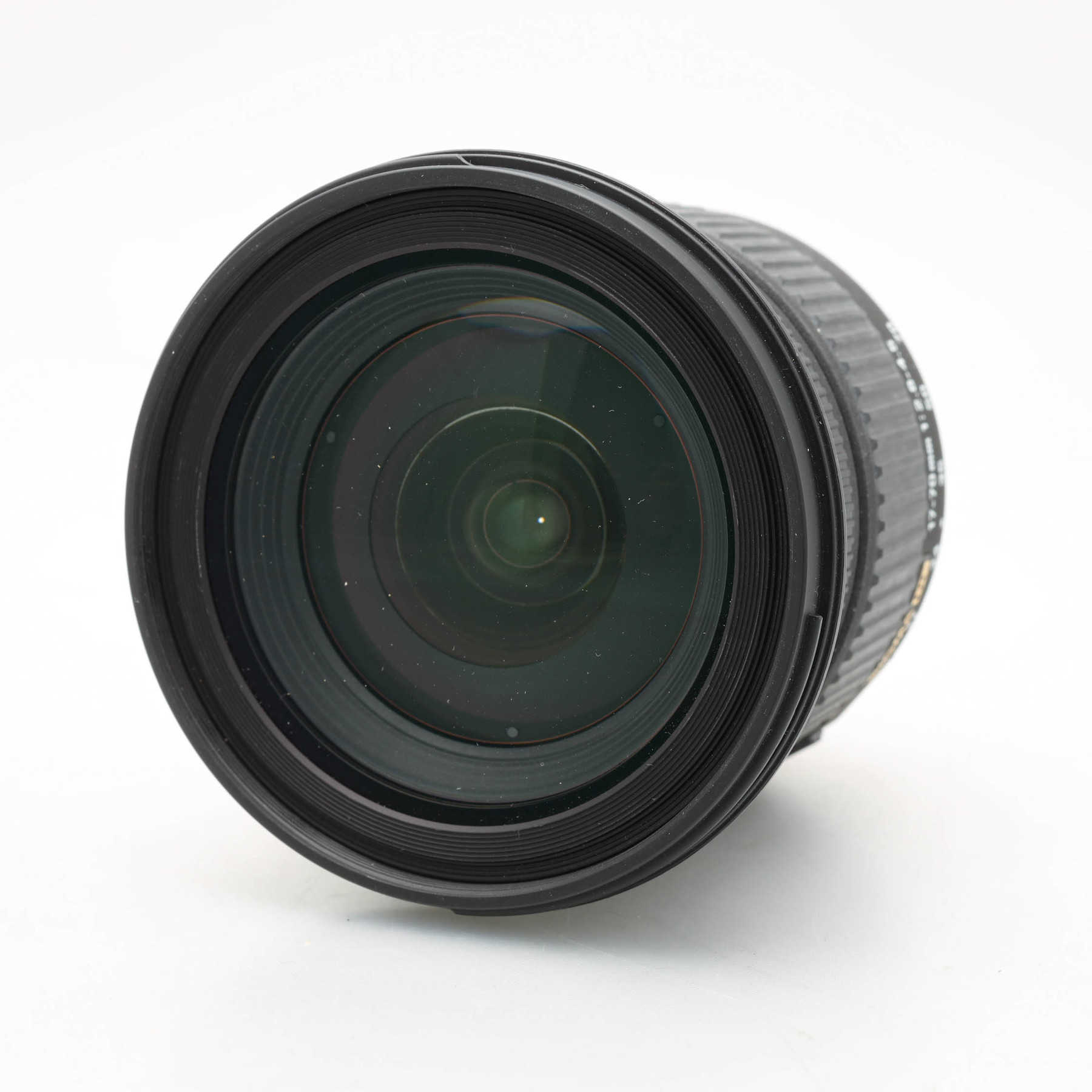 Sigma 17-70mm f/2.8-4.5 DC (Nikon F/AF) Sigma 17-70mm f/2.8-4.5 DC (Nikon F/AF)