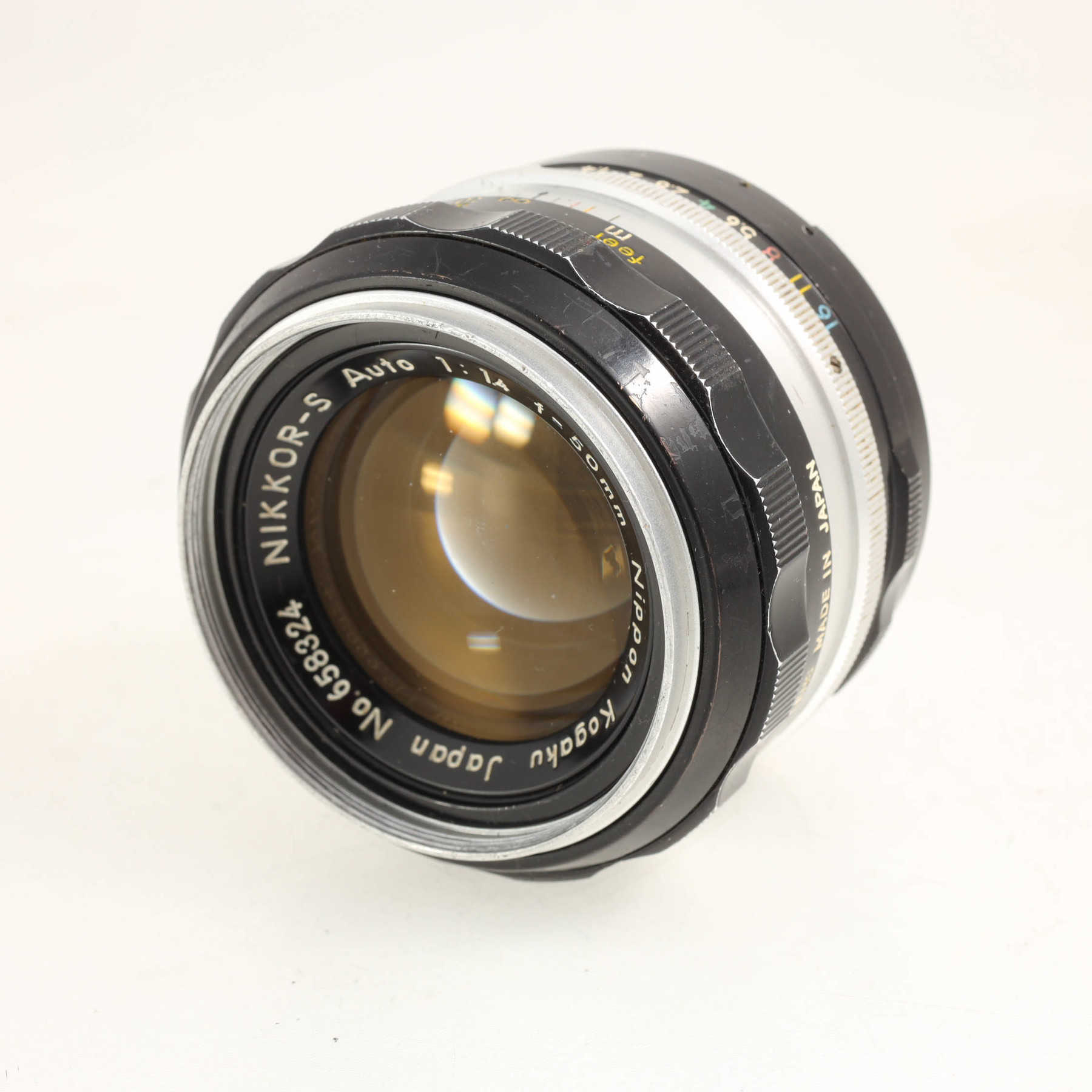 Nikon 50mm f/1.4 Nikkor-S Nikon 50mm f/1.4 Nikkor-S