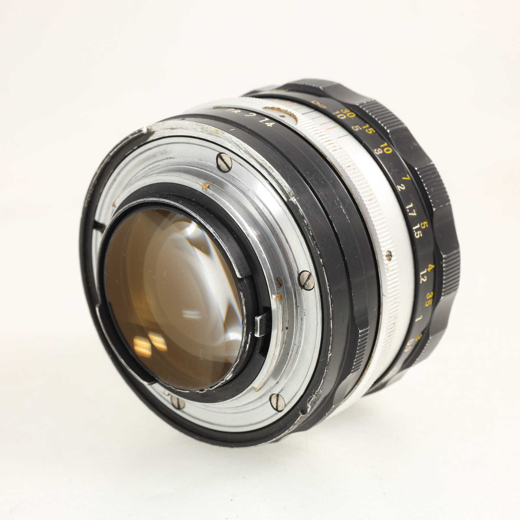 Nikon 50mm f/1.4 Nikkor-S Nikon 50mm f/1.4 Nikkor-S