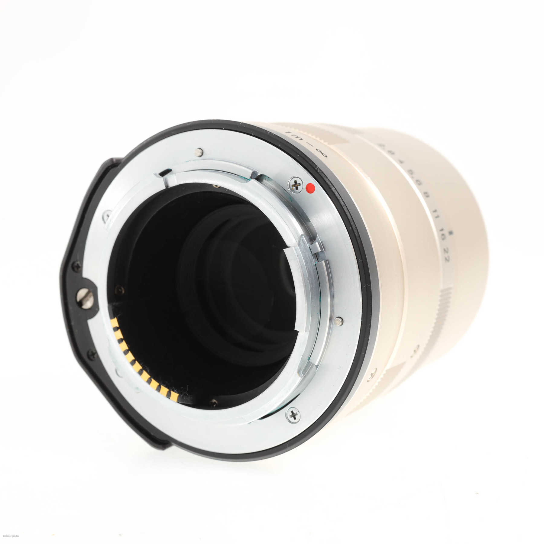 Contax G 90mm f/2.8 T* Carl Zeiss Sonnar Contax G 90mm f/2.8 T* Carl Zeiss Sonnar