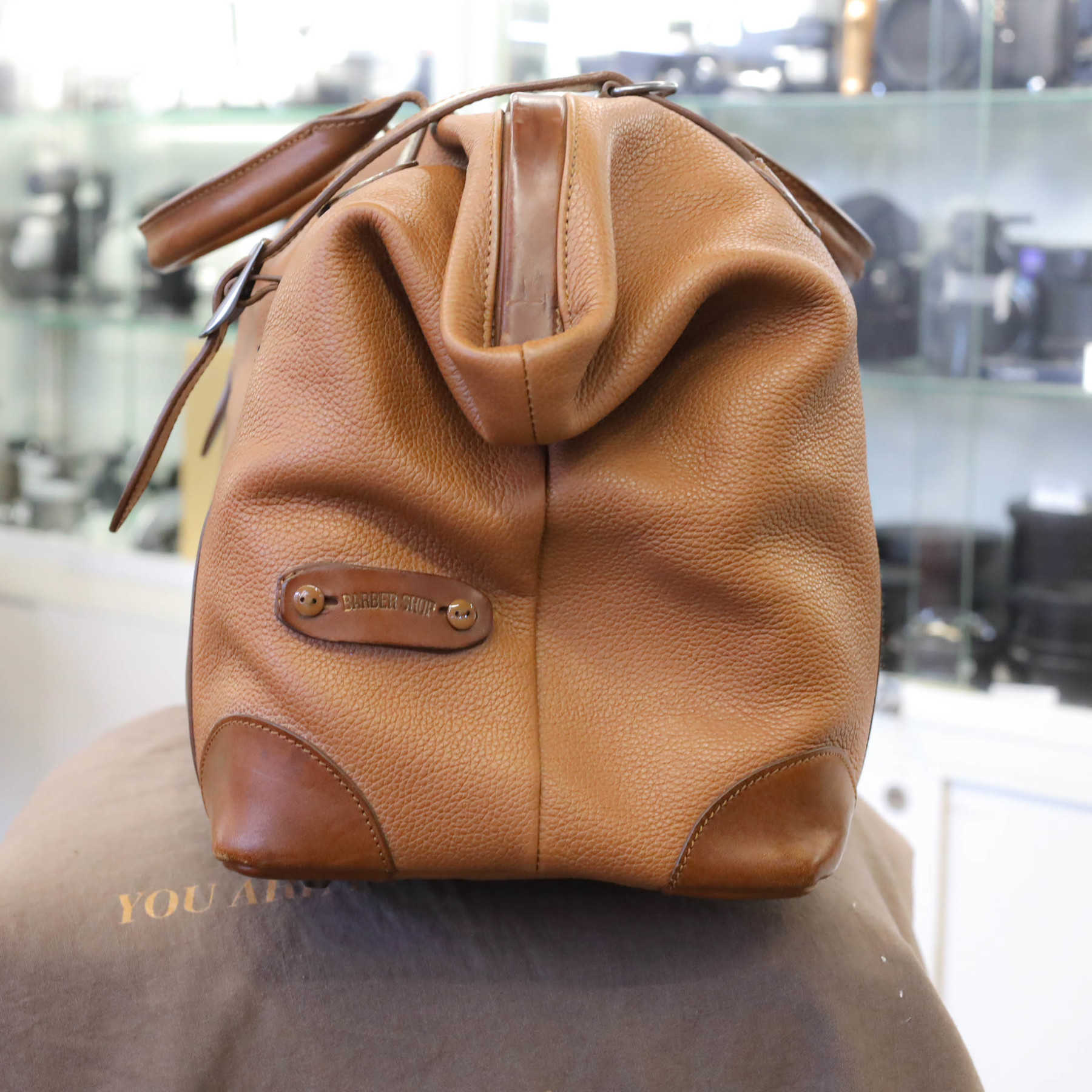 Сумка Barber Shop Quiff Doctor Camera Bag Сумка Barber Shop Quiff Doctor Camera Bag