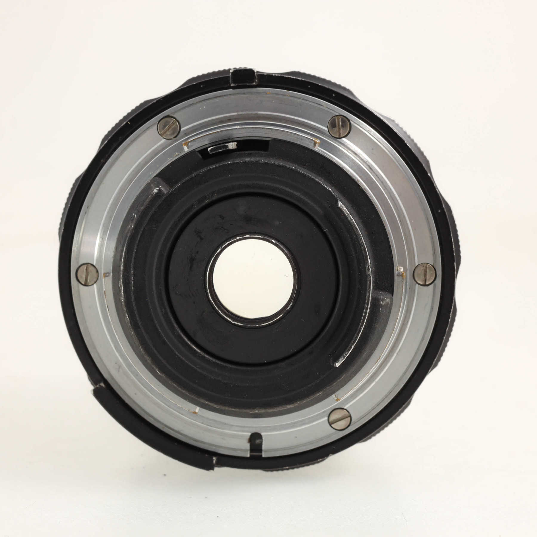 Nikon 28mm f/3.5 NIkkor-H Nikon 28mm f/3.5 NIkkor-H