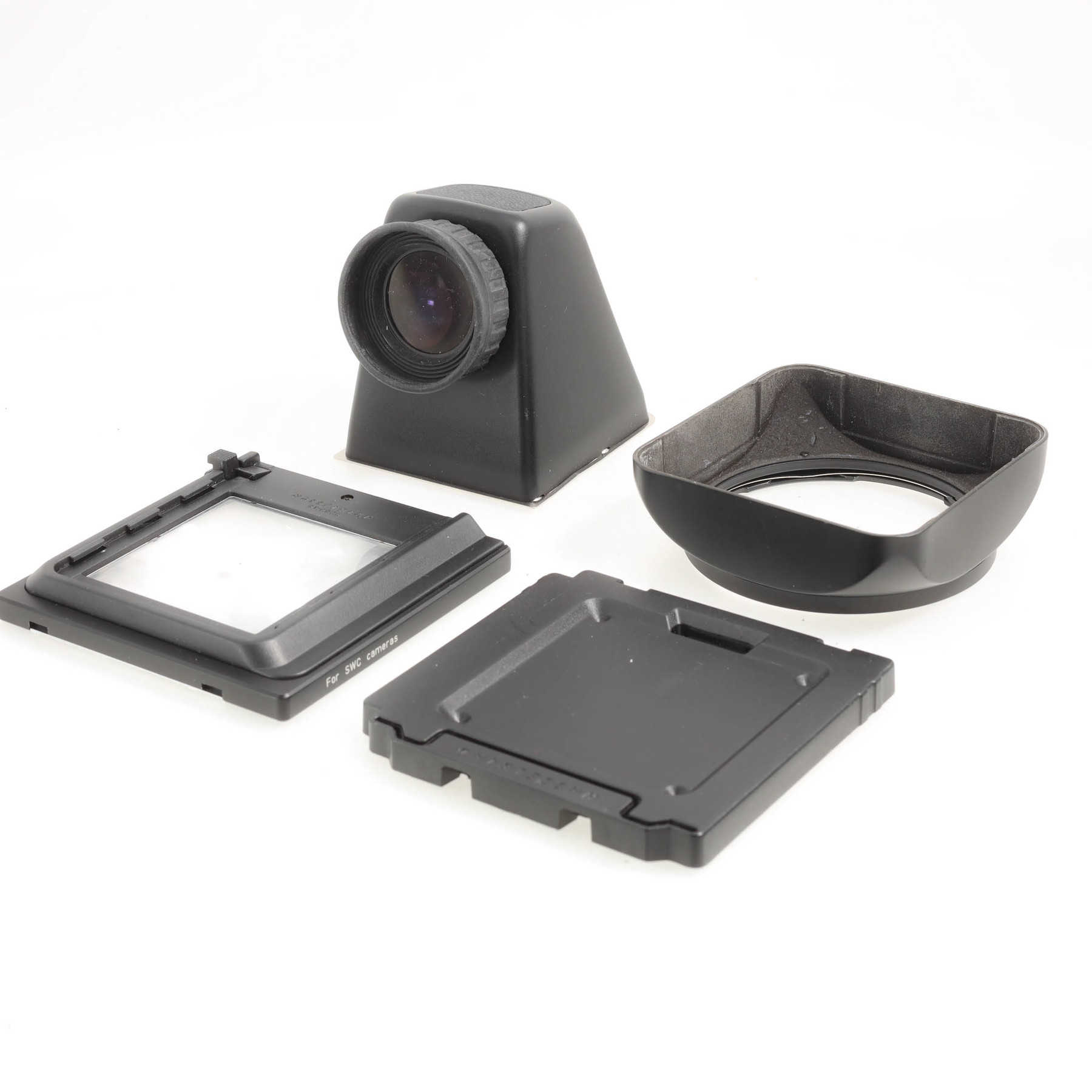 Hasselblad 903SWC (Carl Zeiss Biogon 38mm f/4.5) Hasselblad 903SWC (Carl Zeiss Biogon 38mm f/4.5)