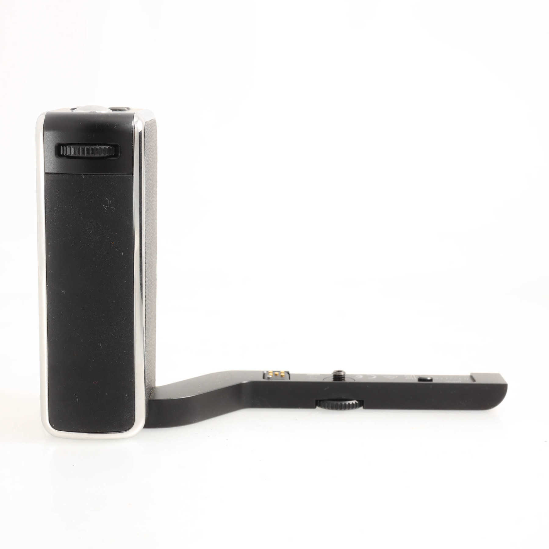 Hasselblad 907X Вертикальная рукоятка управляющая Hasselblad 907X Вертикальная рукоятка управляющая