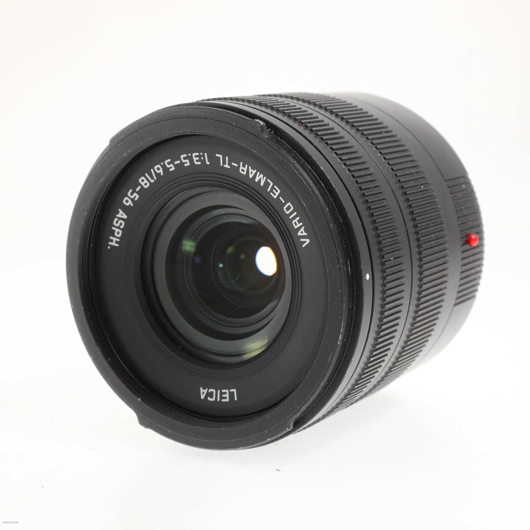 Leica TL2 с объективом 18-56mm f/3.5-5.6 ASPH Vario-Elmar-TL Leica TL2 с объективом 18-56mm f/3.5-5.6 ASPH Vario-Elmar-TL