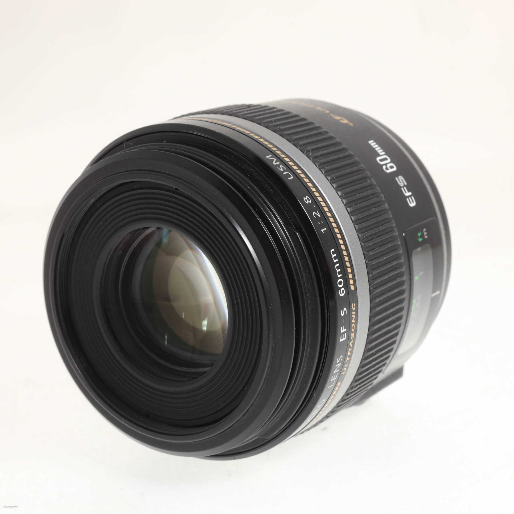 Canon EF-S 60mm f/2.8 Macro USM Canon EF-S 60mm f/2.8 Macro USM