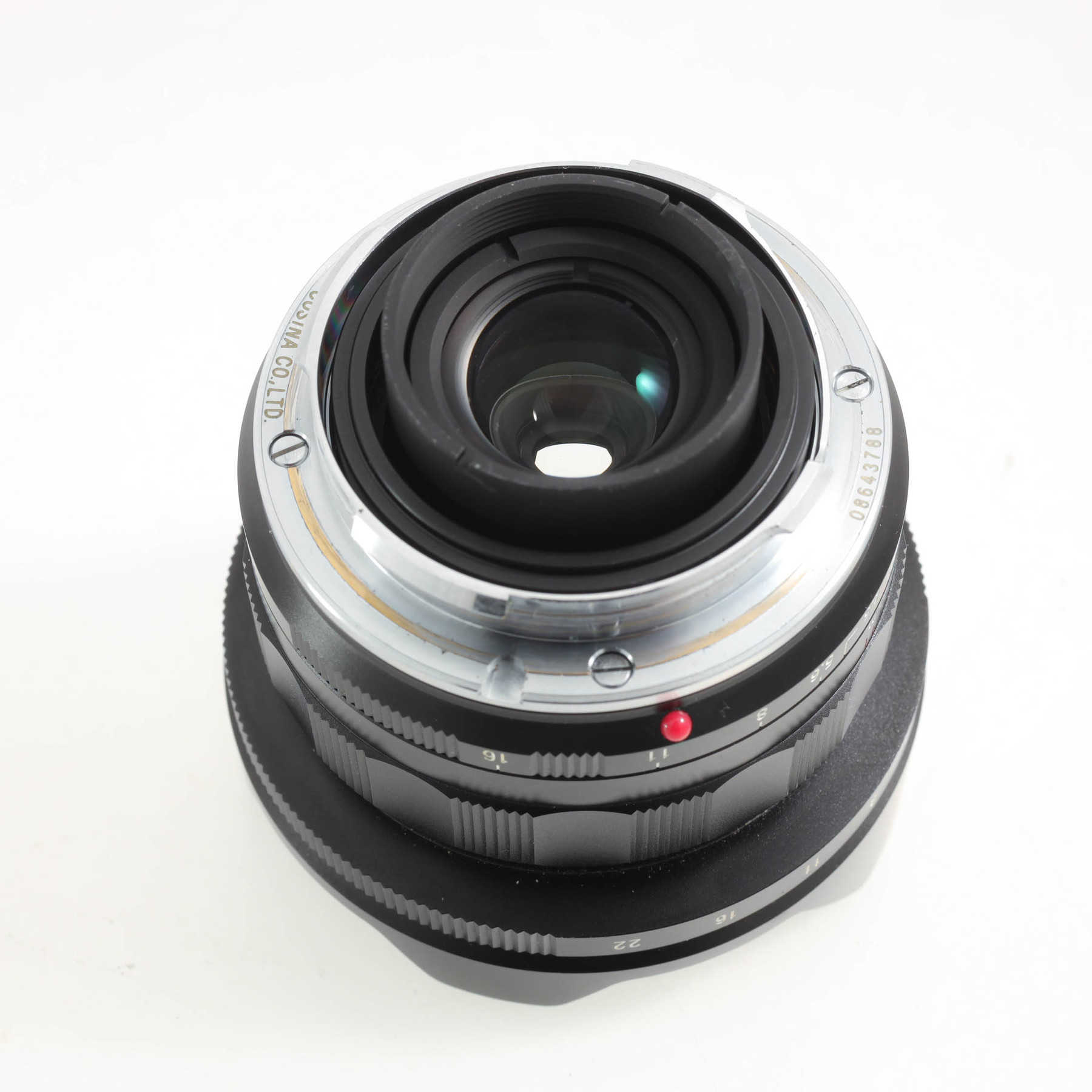 Voigtländer Super Wide-Heliar 15mm f/4.5 Aspherical III Voigtländer Super Wide-Heliar 15mm f/4.5 Aspherical III