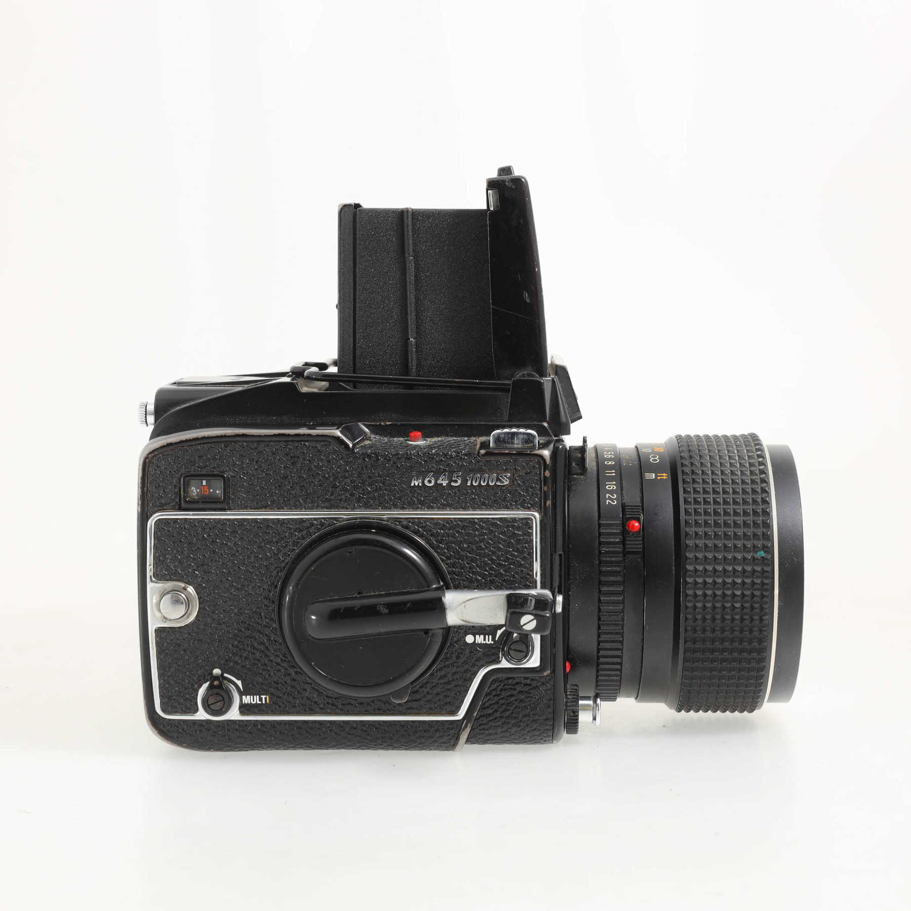 Mamiya M645 1000s с объективом 80mm f/1.9 Sekor C Mamiya M645 1000s с объективом 80mm f/1.9 Sekor C