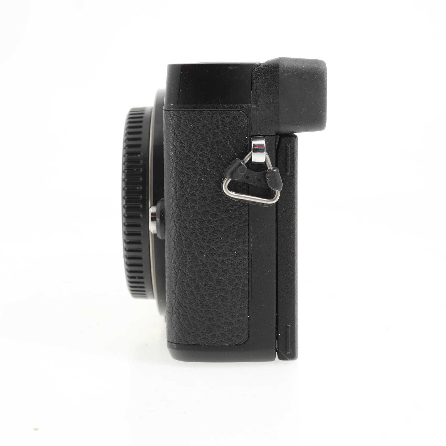 Panasonic DMC-GX80 с объективом 12-32mm f/3.5-5.6 Lumix G.Vario ASPH Panasonic DMC-GX80 с объективом 12-32mm f/3.5-5.6 Lumix G.Vario ASPH