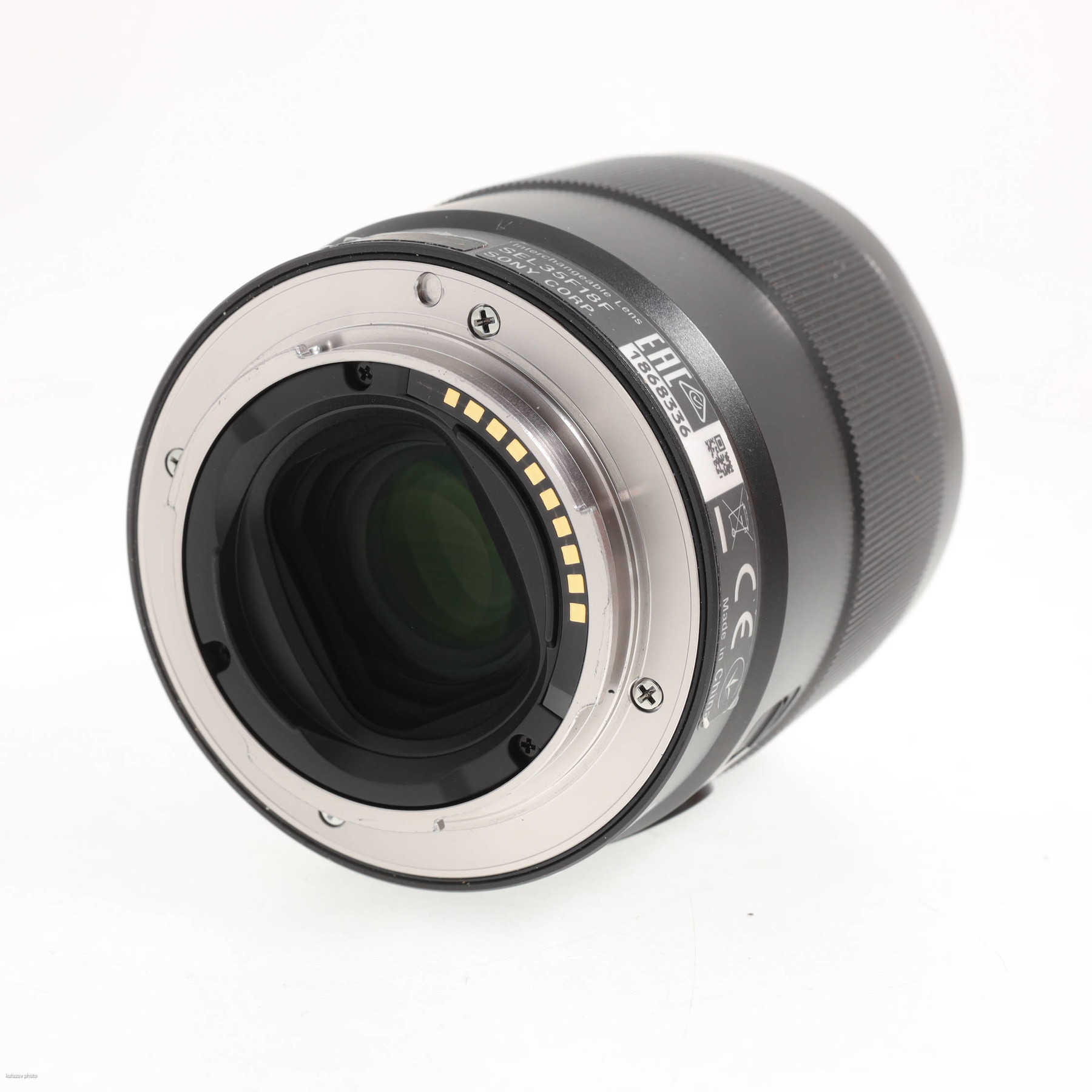 Sony FE 35mm f/1.8 Sony FE 35mm f/1.8
