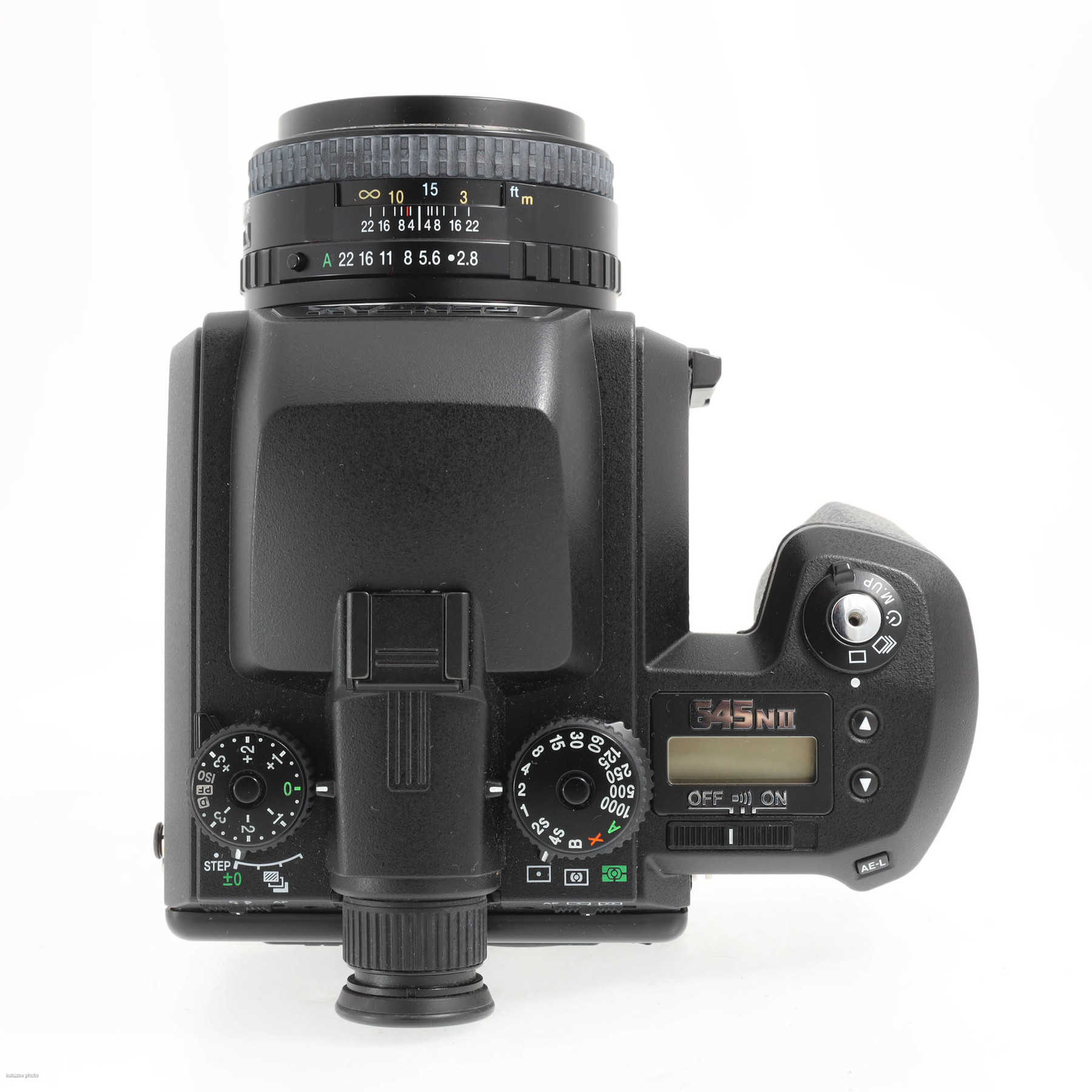 Pentax 645N II с объективом FA 75mm f/2.8 Pentax 645N II с объективом FA 75mm f/2.8