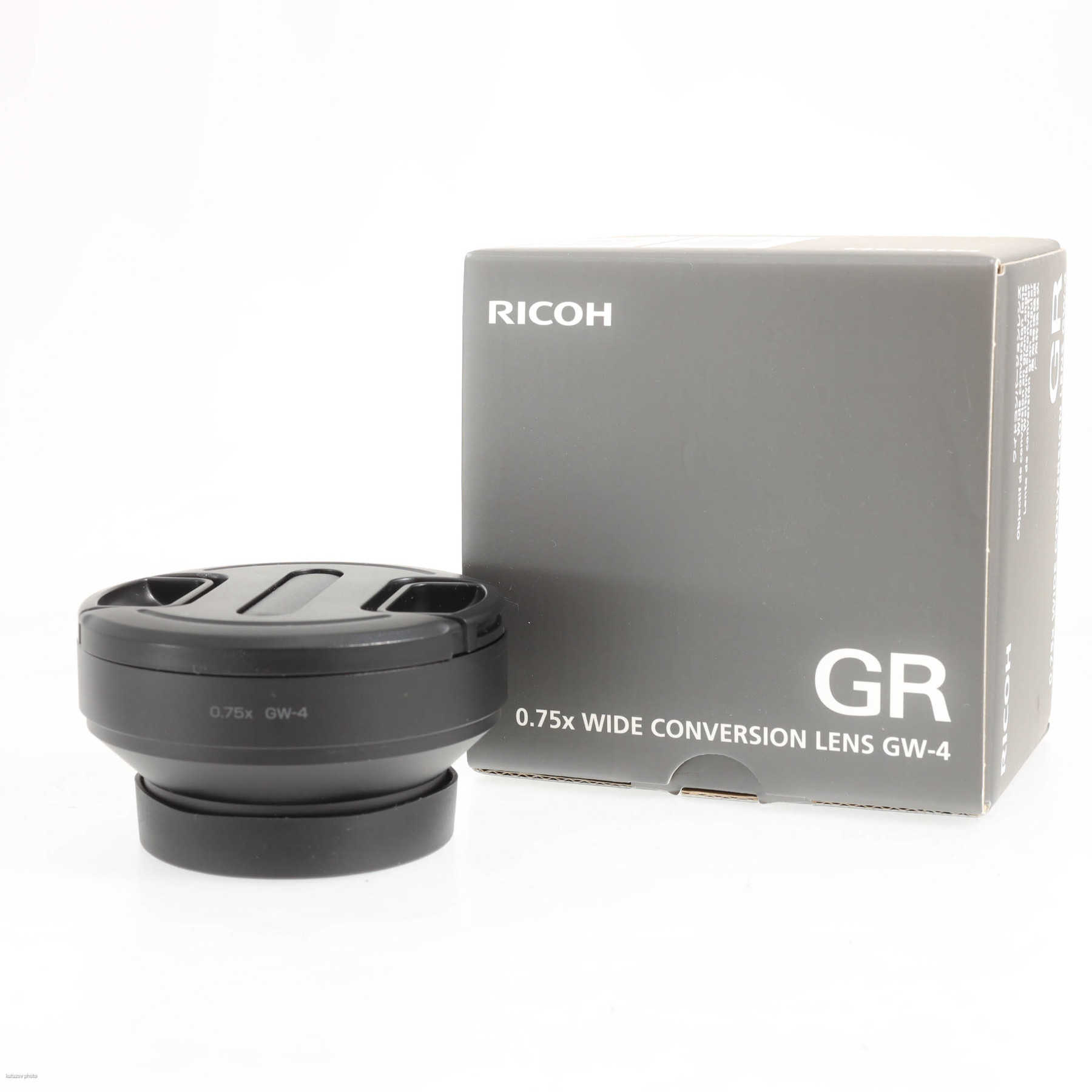 Fujifilm GFX 100RF Black с широкоугольным конвертером Fujifilm GFX 100RF Black с широкоугольным конвертером