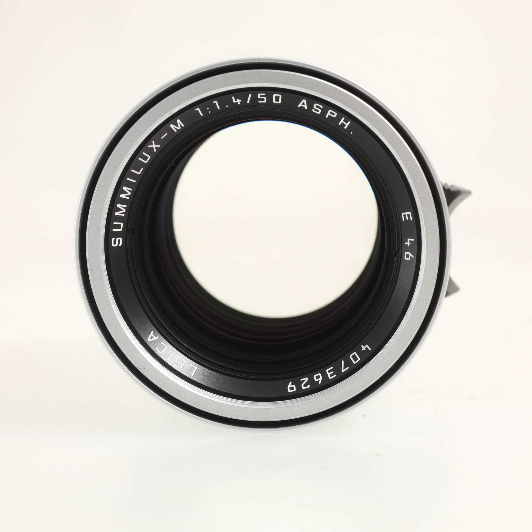 Leica 50mm f/1.4 Summilux-M ASPH silver Leica 50mm f/1.4 Summilux-M ASPH silver