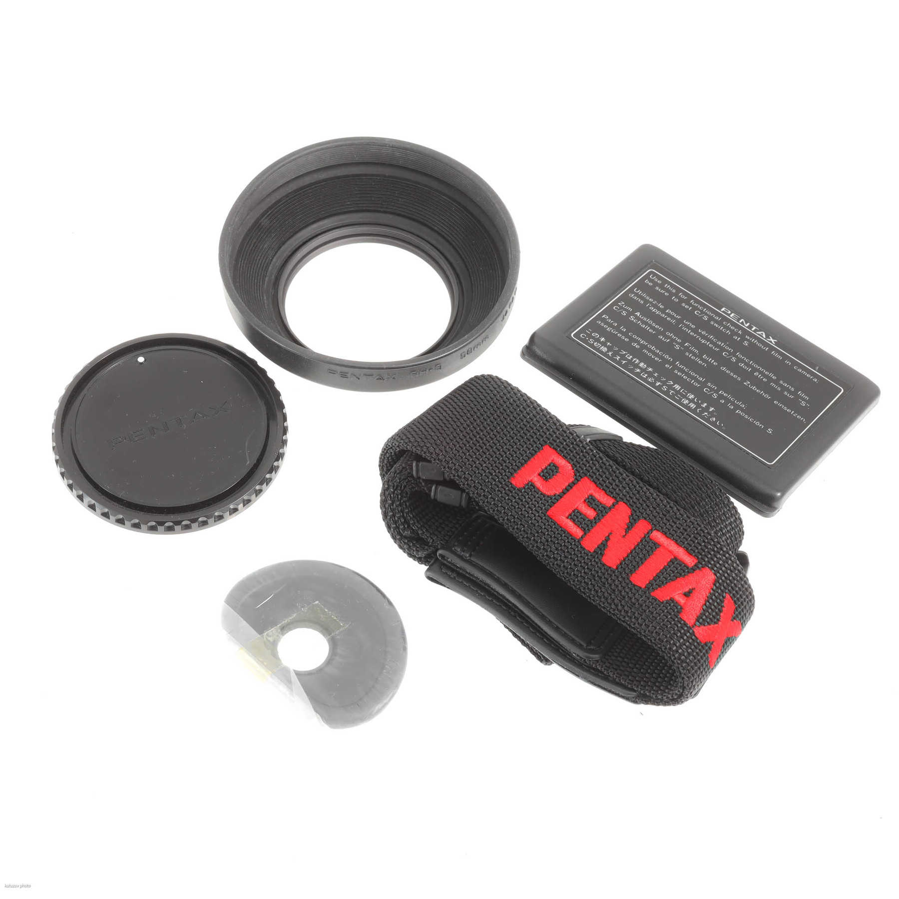 Pentax 645N II с объективом FA 75mm f/2.8 Pentax 645N II с объективом FA 75mm f/2.8