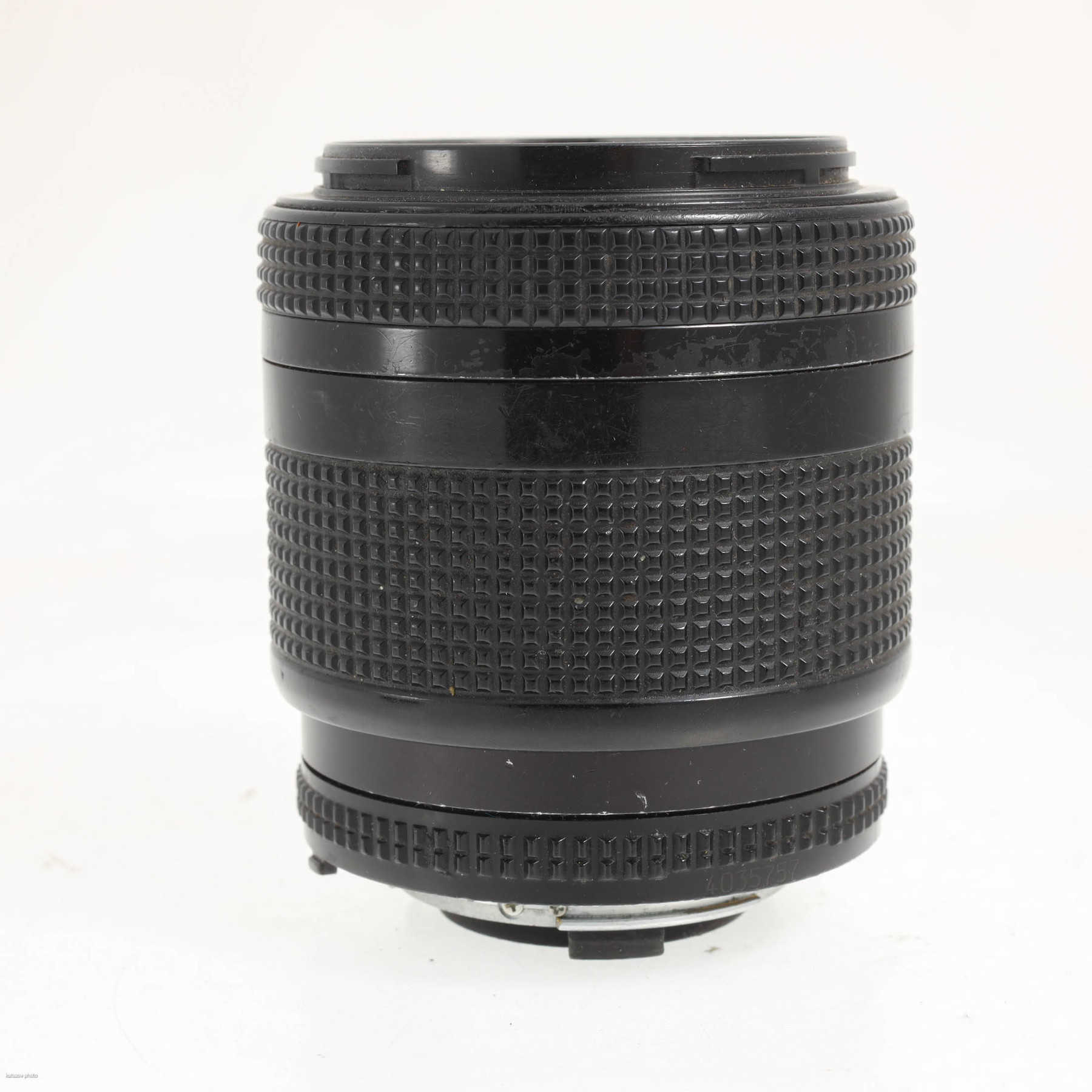 Nikon AF Nikkor 35-105mm f/3.5-4.5 D Nikon AF Nikkor 35-105mm f/3.5-4.5 D