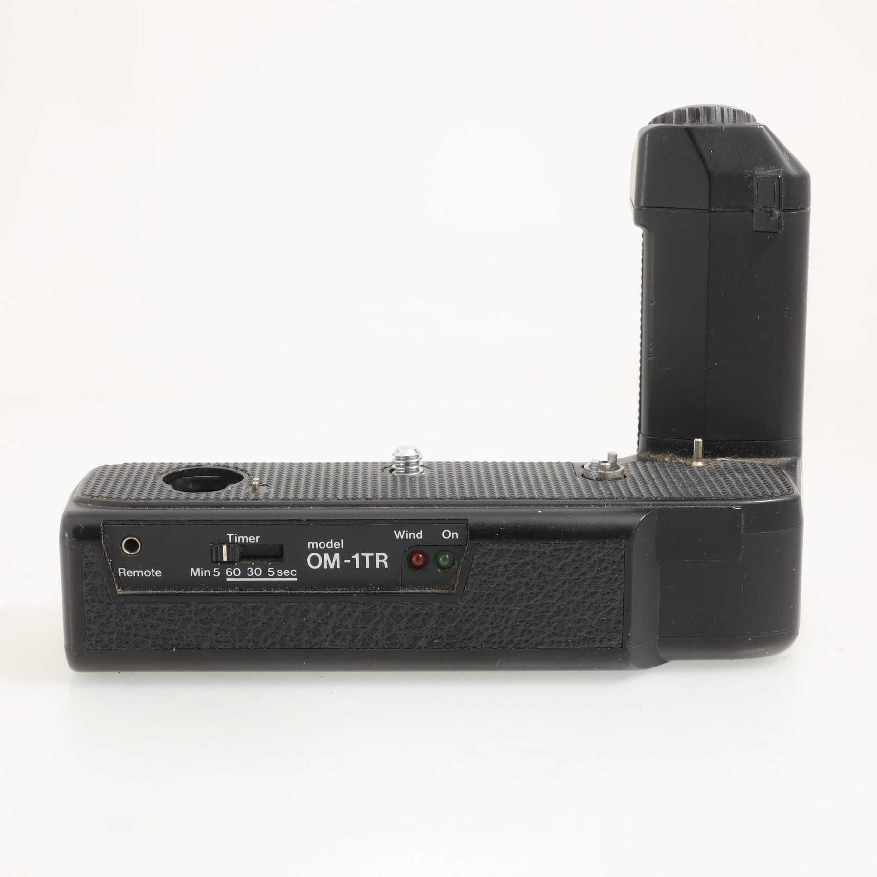 Olympus OM-2n с мотором, двумя зумами и телеконвертером Olympus OM-2n с мотором, двумя зумами и телеконвертером