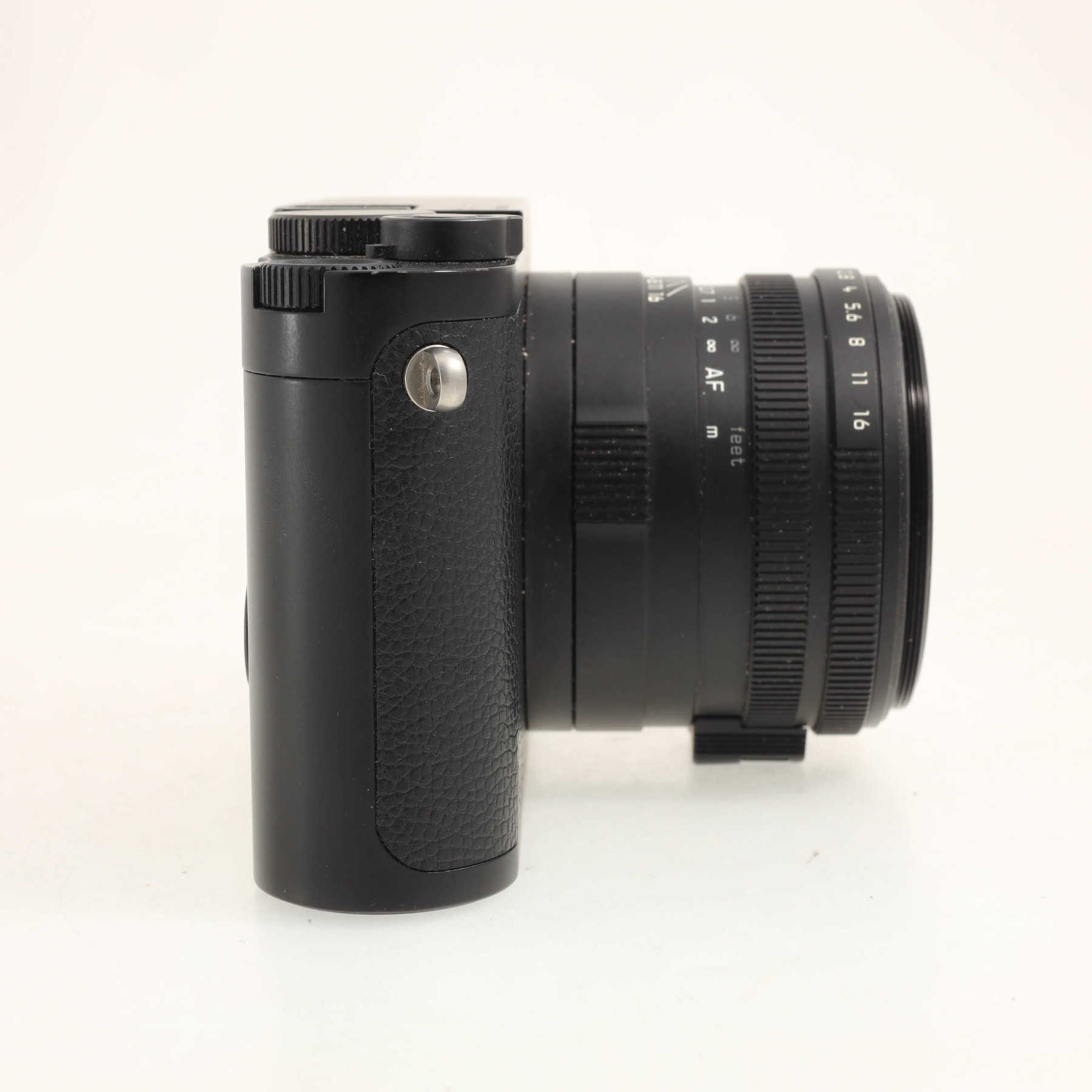 Leica Q2 Monochrom Leica Q2 Monochrom