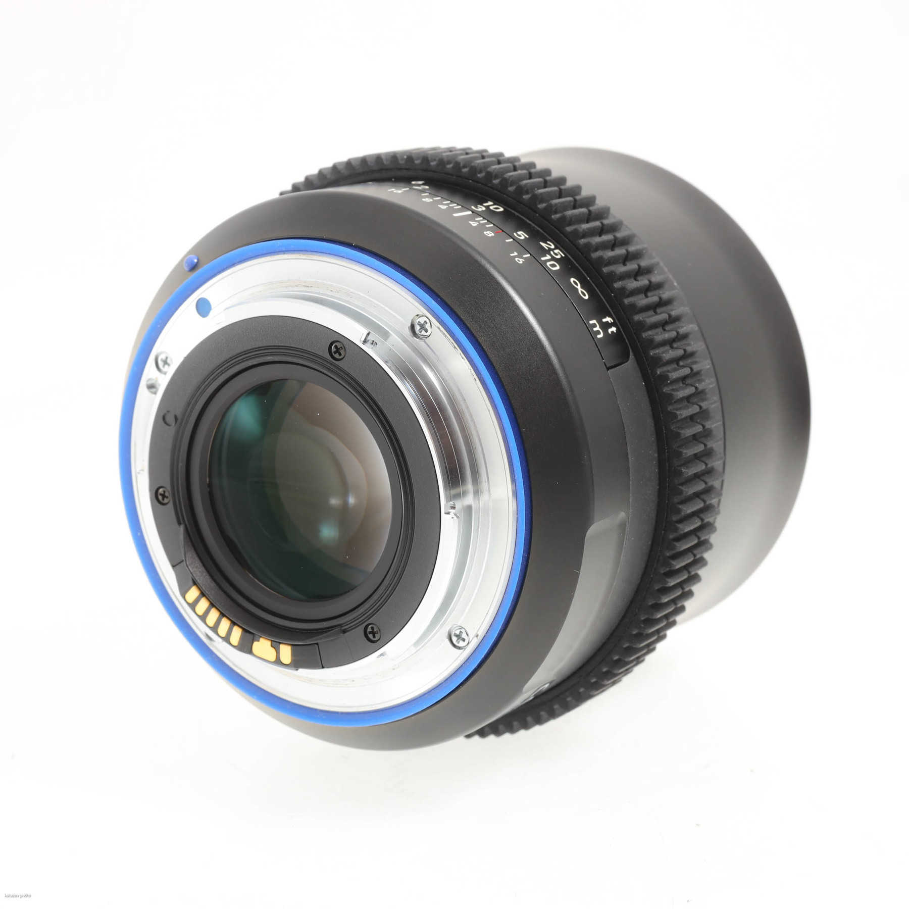 Zeiss Milvus ZE Super Speed набор из 5-х объективов для Canon EF Zeiss Milvus ZE Super Speed набор из 5-х объективов для Canon EF