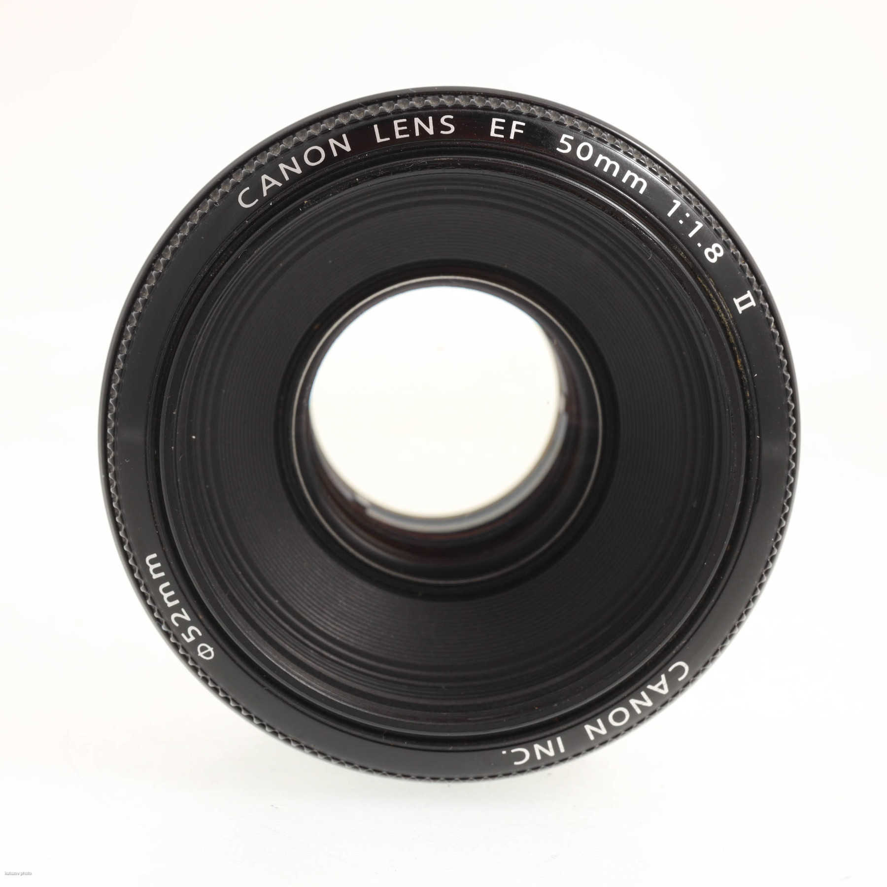 Canon 50mm f/1.8 EF II Canon 50mm f/1.8 EF II