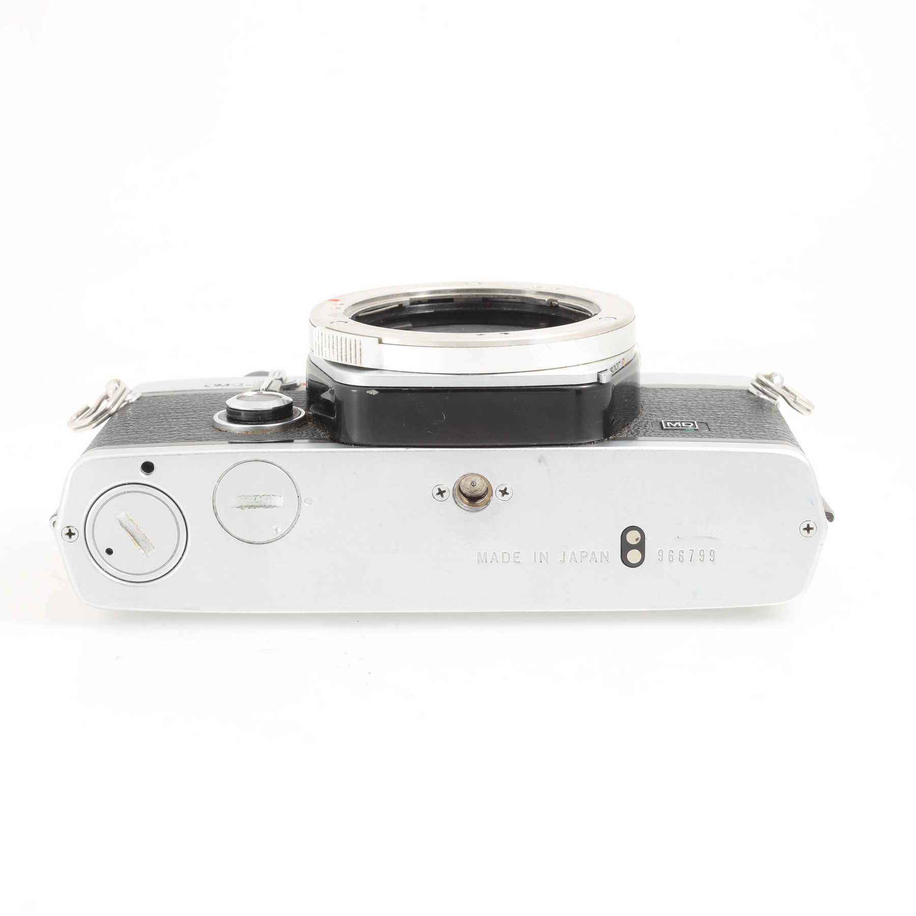 Olympus OM-2n с мотором, двумя зумами и телеконвертером Olympus OM-2n с мотором, двумя зумами и телеконвертером