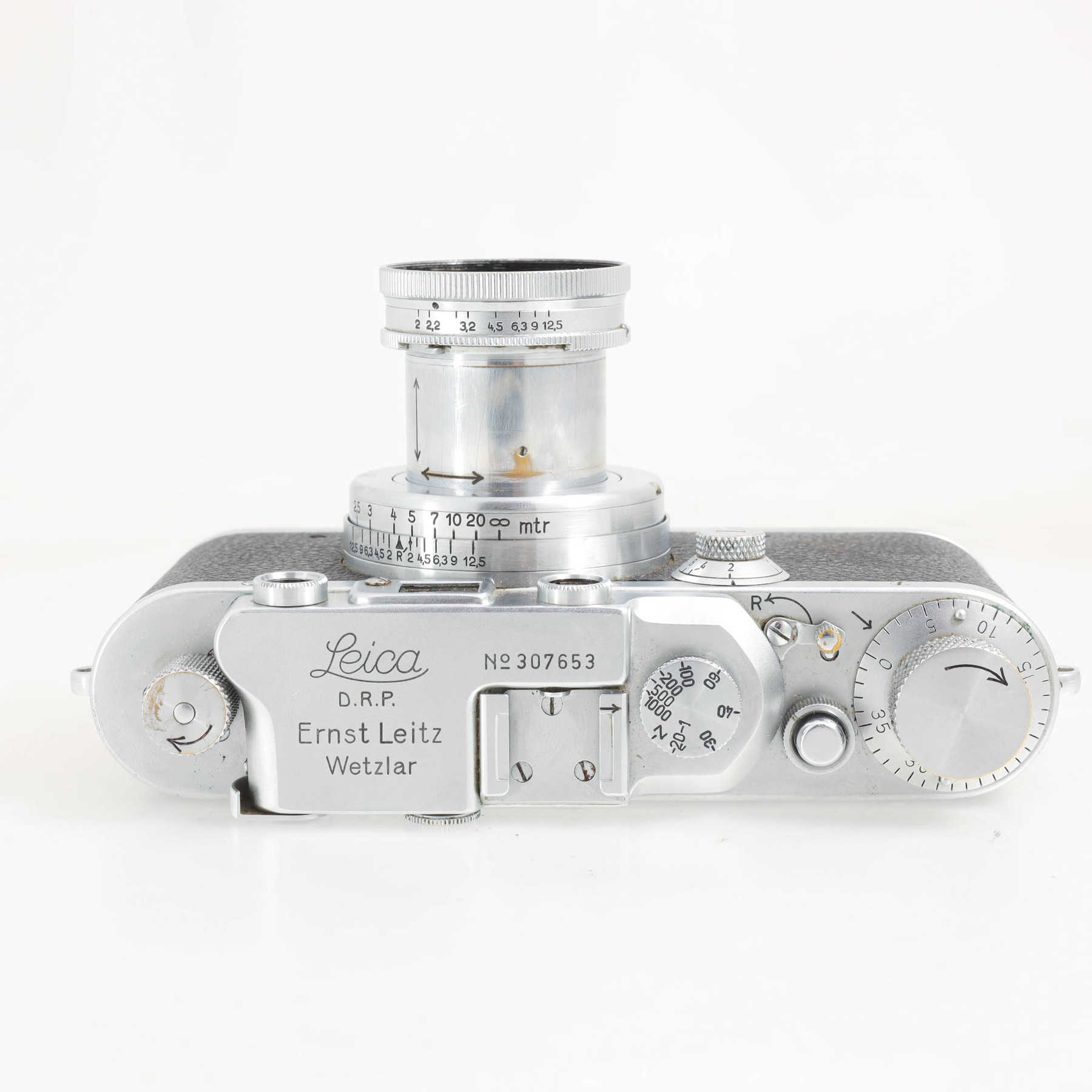 Leica IIIa (Model G) с объективом 50mm (5cm) f/2 Summar Leica IIIa (Model G) с объективом 50mm (5cm) f/2 Summar