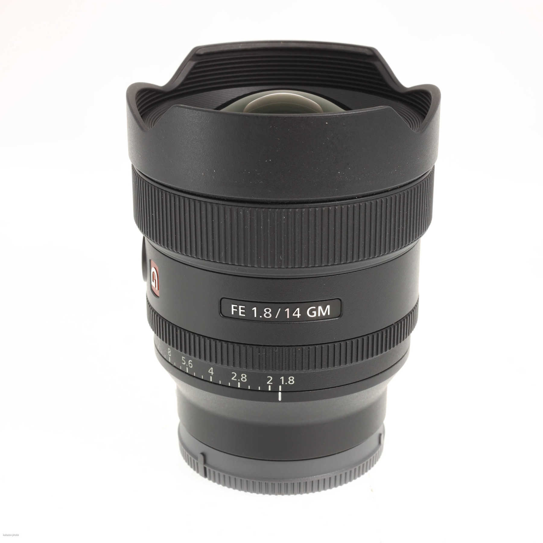 Sony FE 14mm f/1.8 GM Sony FE 14mm f/1.8 GM