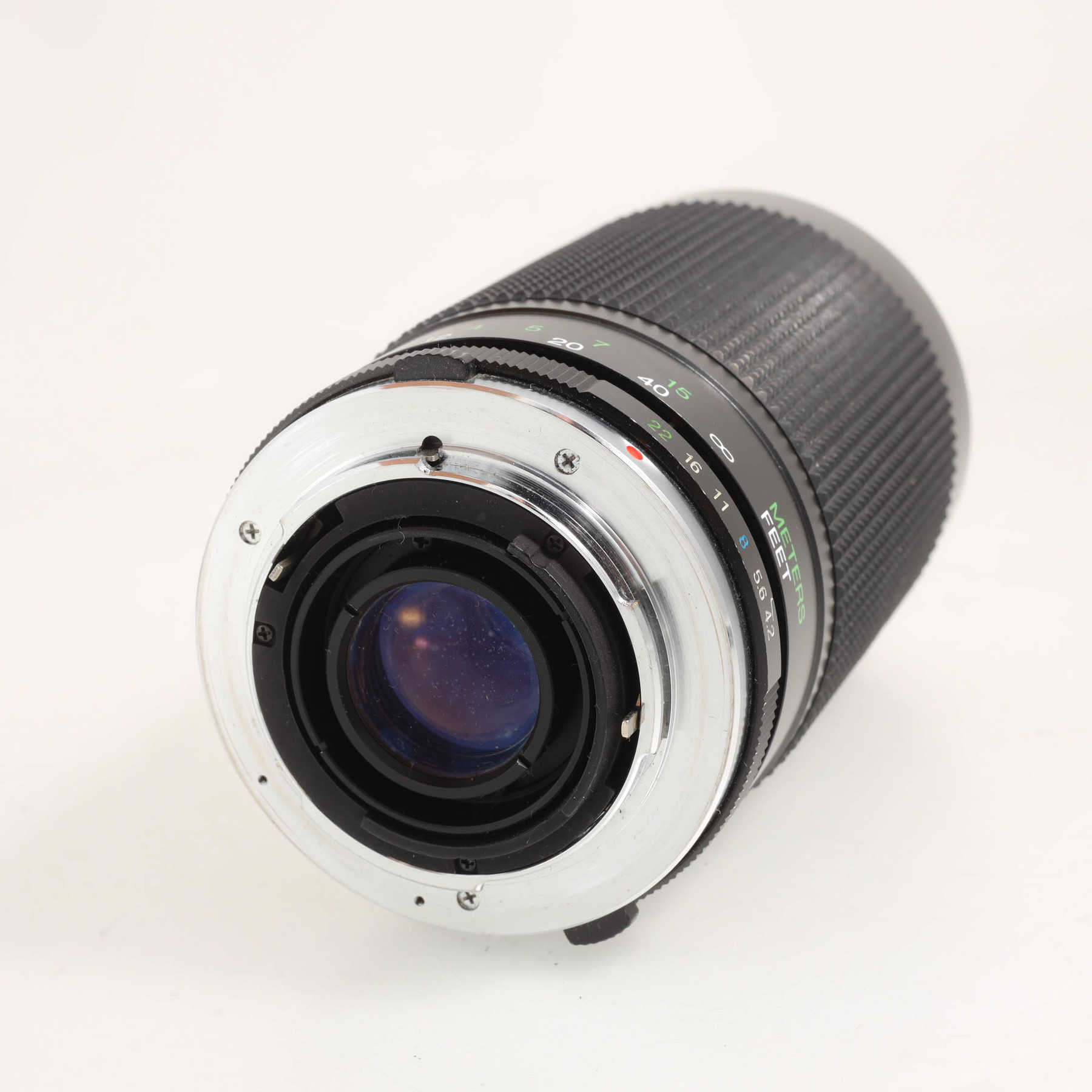 Olympus OM-2n с мотором, двумя зумами и телеконвертером Olympus OM-2n с мотором, двумя зумами и телеконвертером