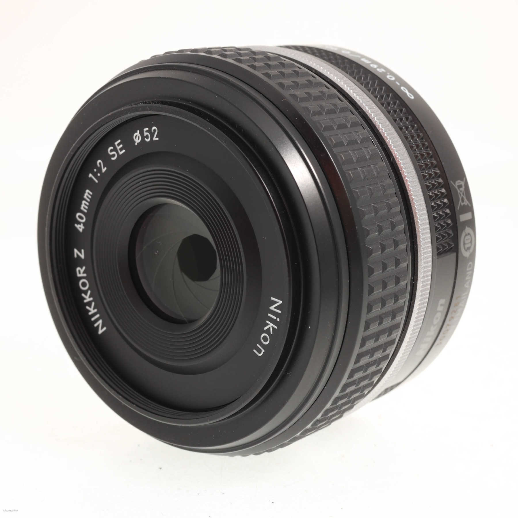Nikon Z 40mm F/2 SE Nikon Z 40mm F/2 SE